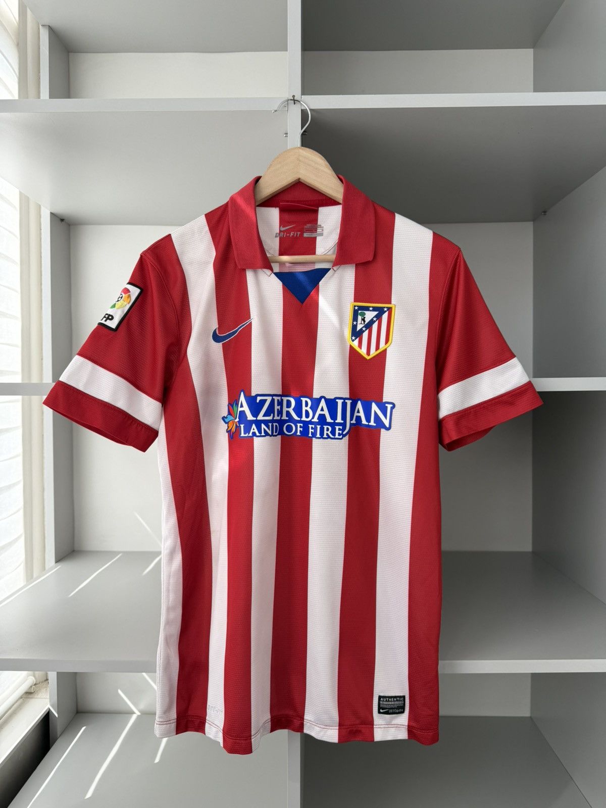 Nike Nike Atletico Madrid 2013 2014 Home Jersey Size US M / EU 48-50 / 2 - 1 Thumbnail