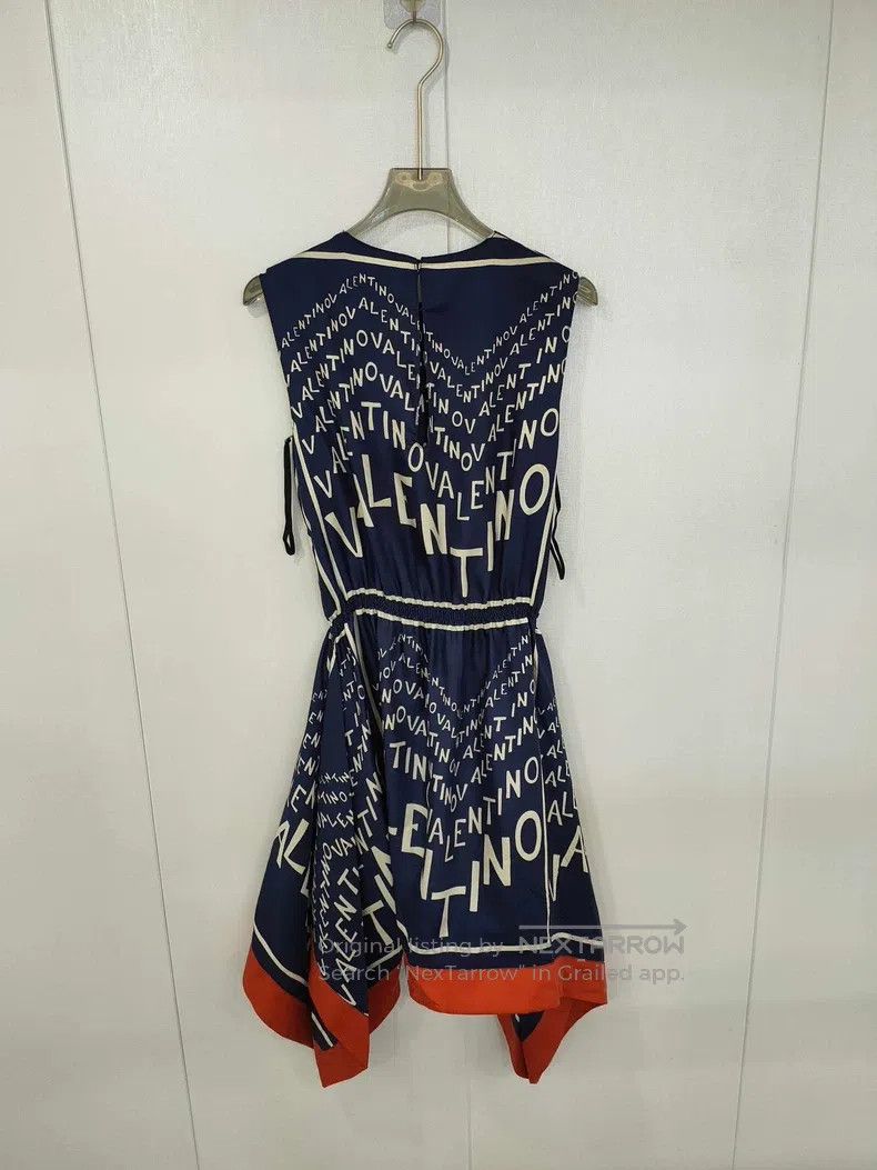 Valentino Valentino Silk dress Size M / US 6-8 / IT 42-44 - 4 Thumbnail