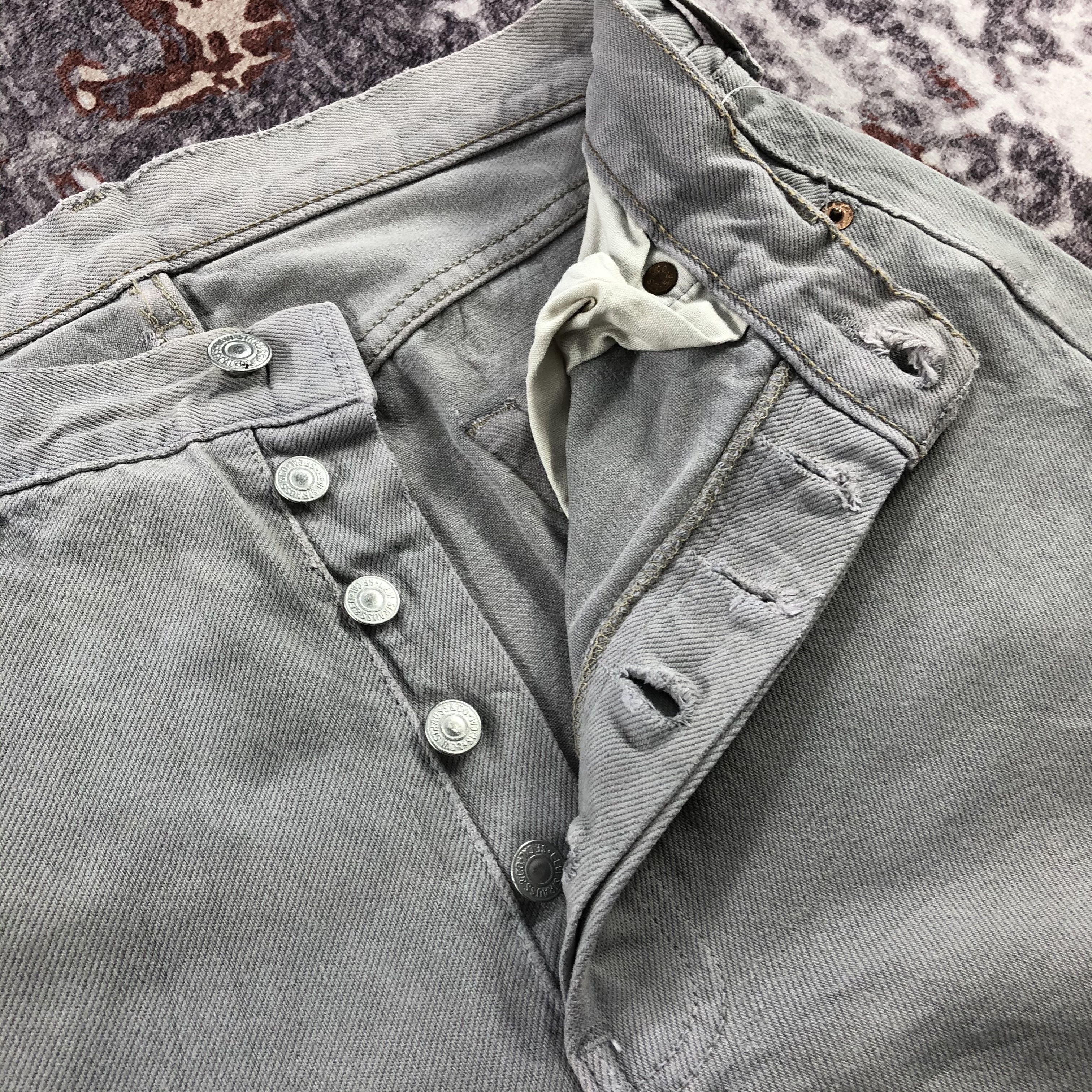 Levi's × Vintage Vintage 90s Ash Grey Levis 501 Jeans-JM2537 Size US 29 - 11 Thumbnail