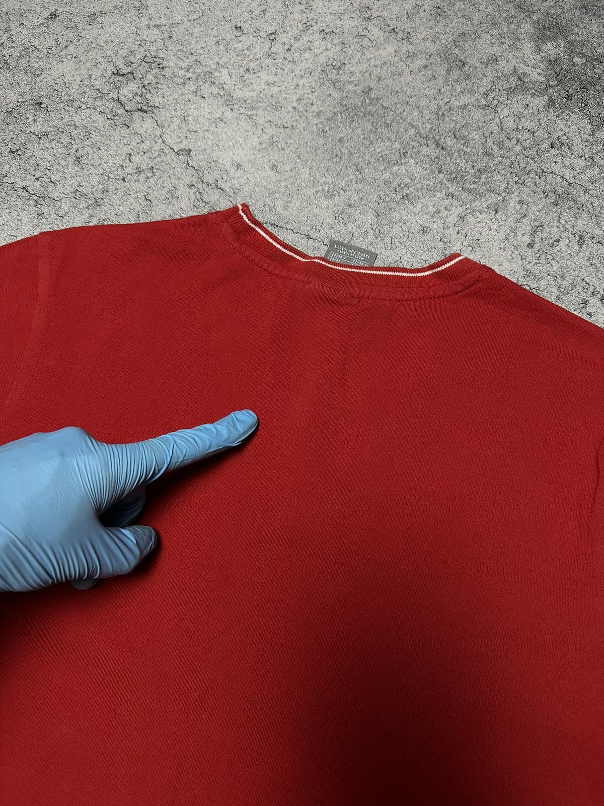 Nike × Vintage Vintage Nike Red Small Swoosh Y2K Tee Size US M / EU 48-50 / 2 - 9 Thumbnail