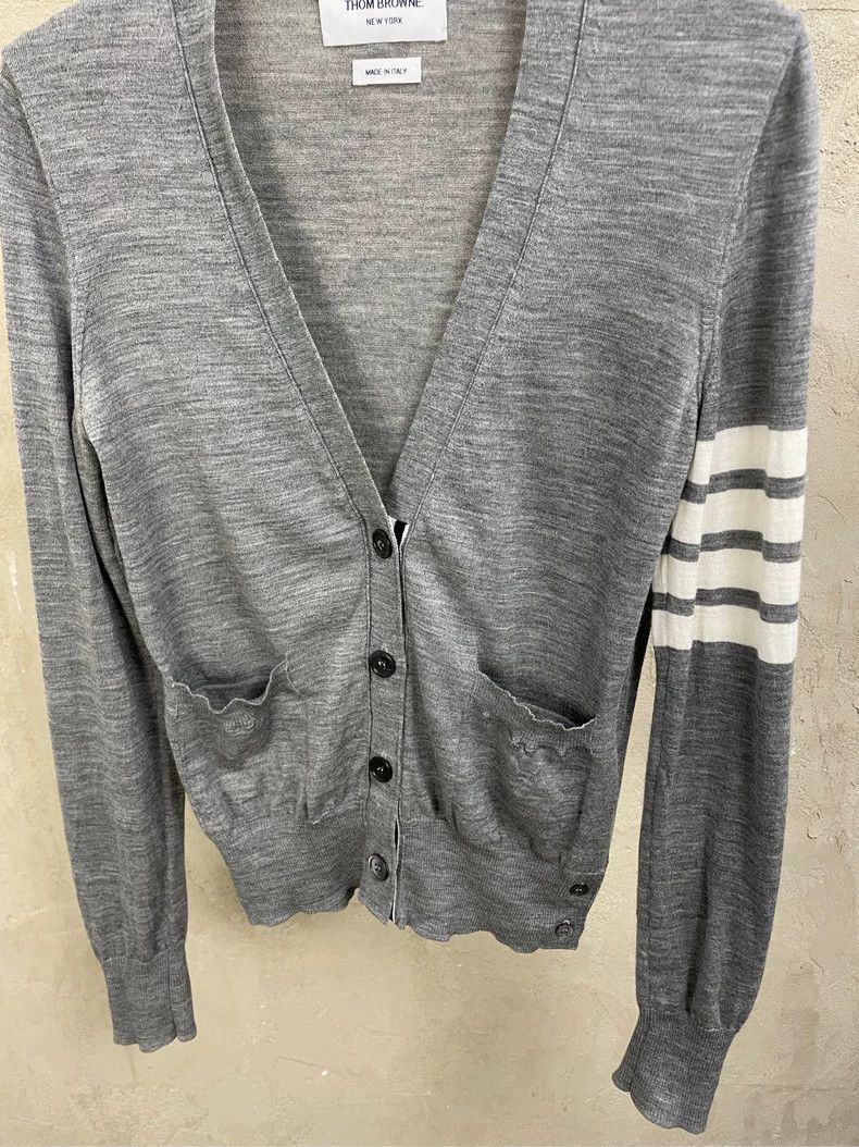 Thom Browne Thom browne Gray classic four-striped wool cardigan jacket Size S / US 4 / IT 40 - 3 Thumbnail