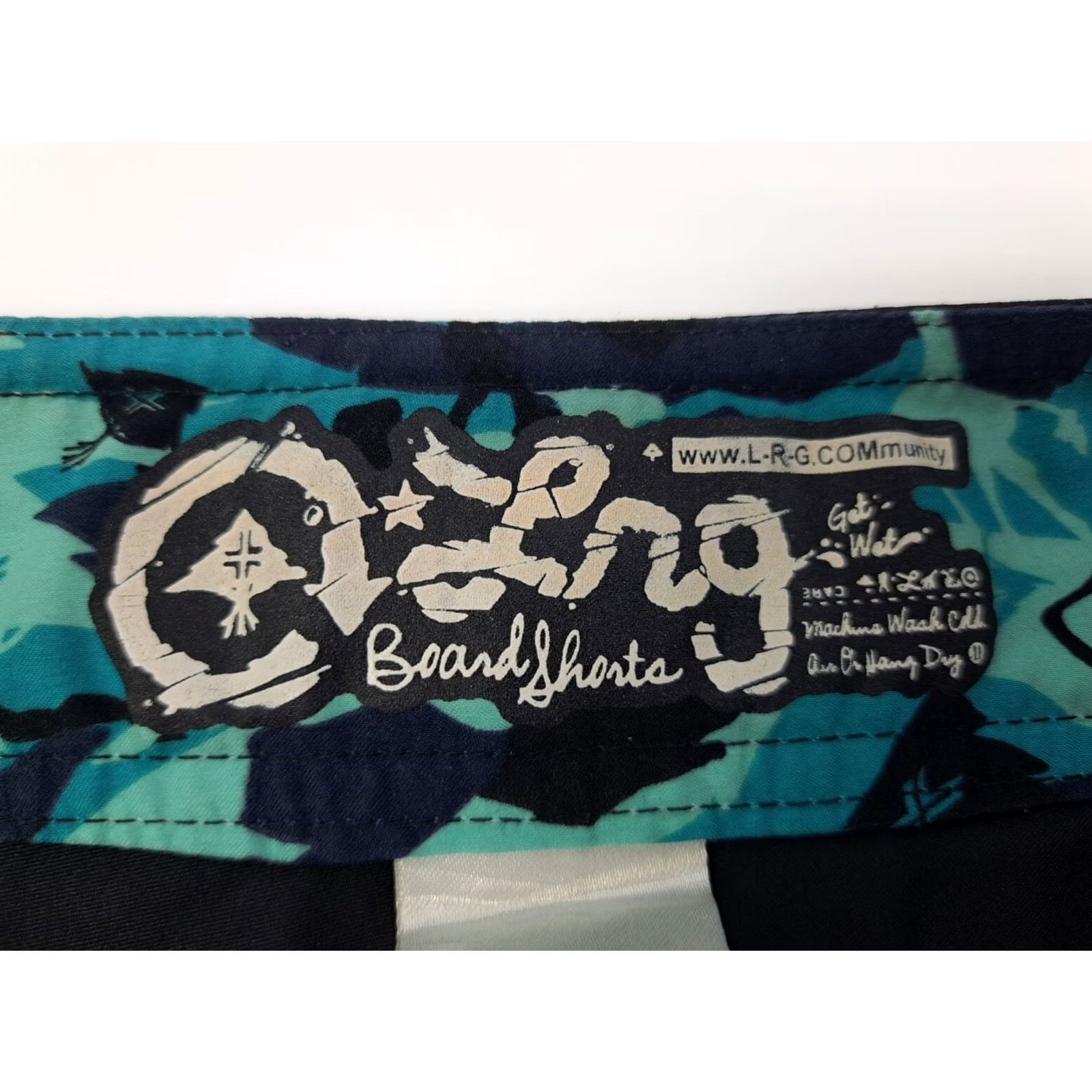 Vintage LRG Lifted Research Group Board Shorts Mens Size 30 Black Green #4521 Size US 30 / EU 46 - 2 Thumbnail