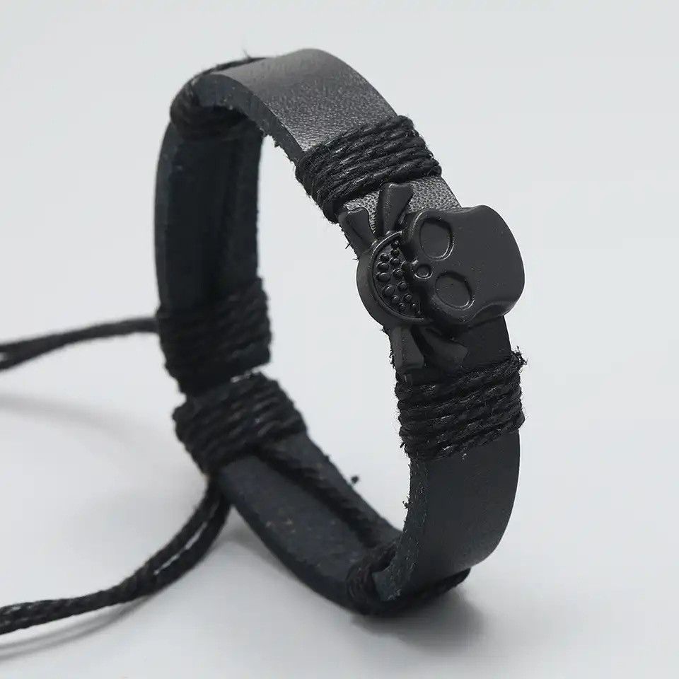 Japanese Brand Gothic skull leather bracelet Size ONE SIZE - 5 Thumbnail