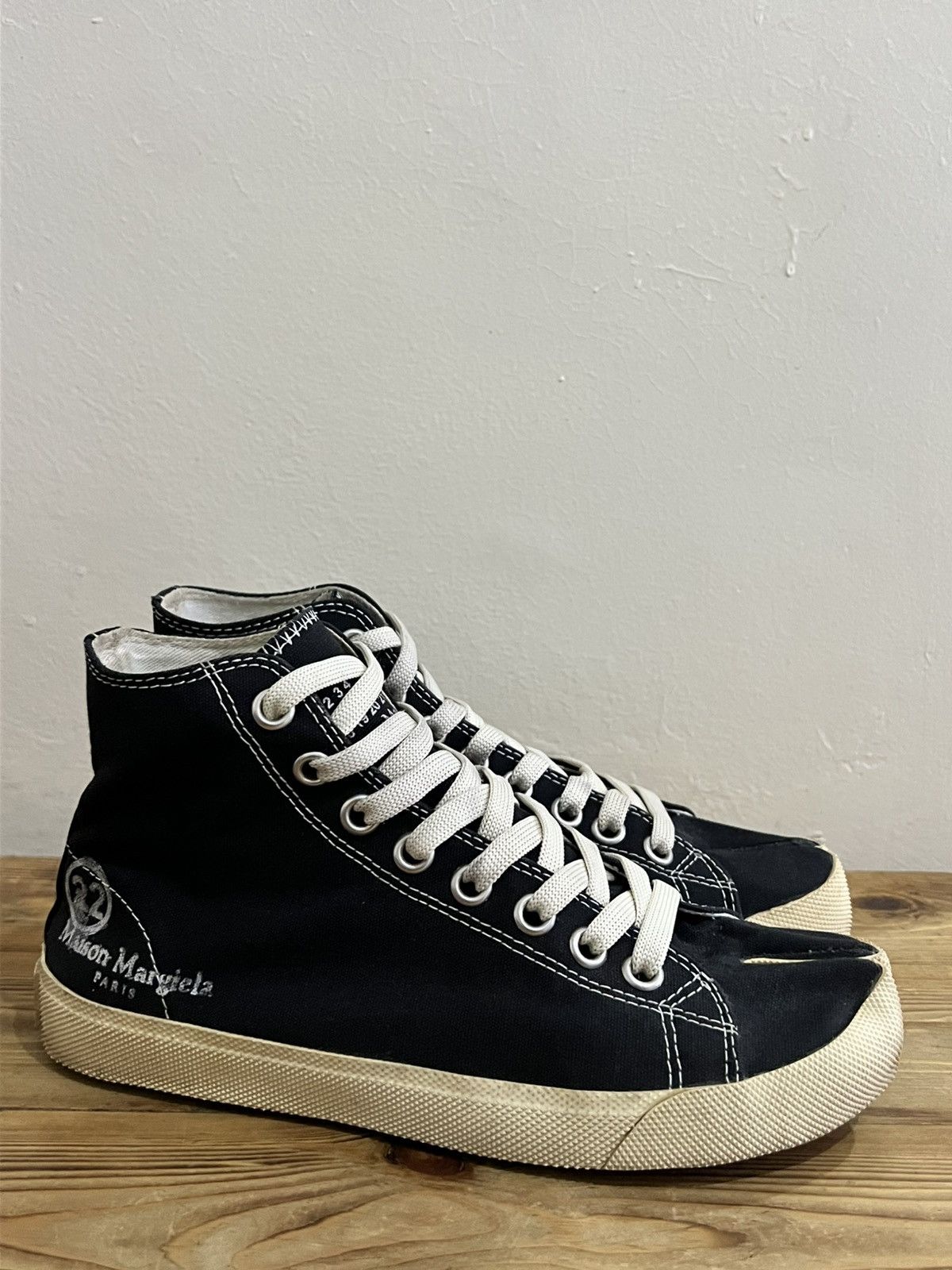 Maison Margiela Maison Margiela Canvas Tabi Hightop Sneakers Size US 7 / IT 37 - 5 Thumbnail