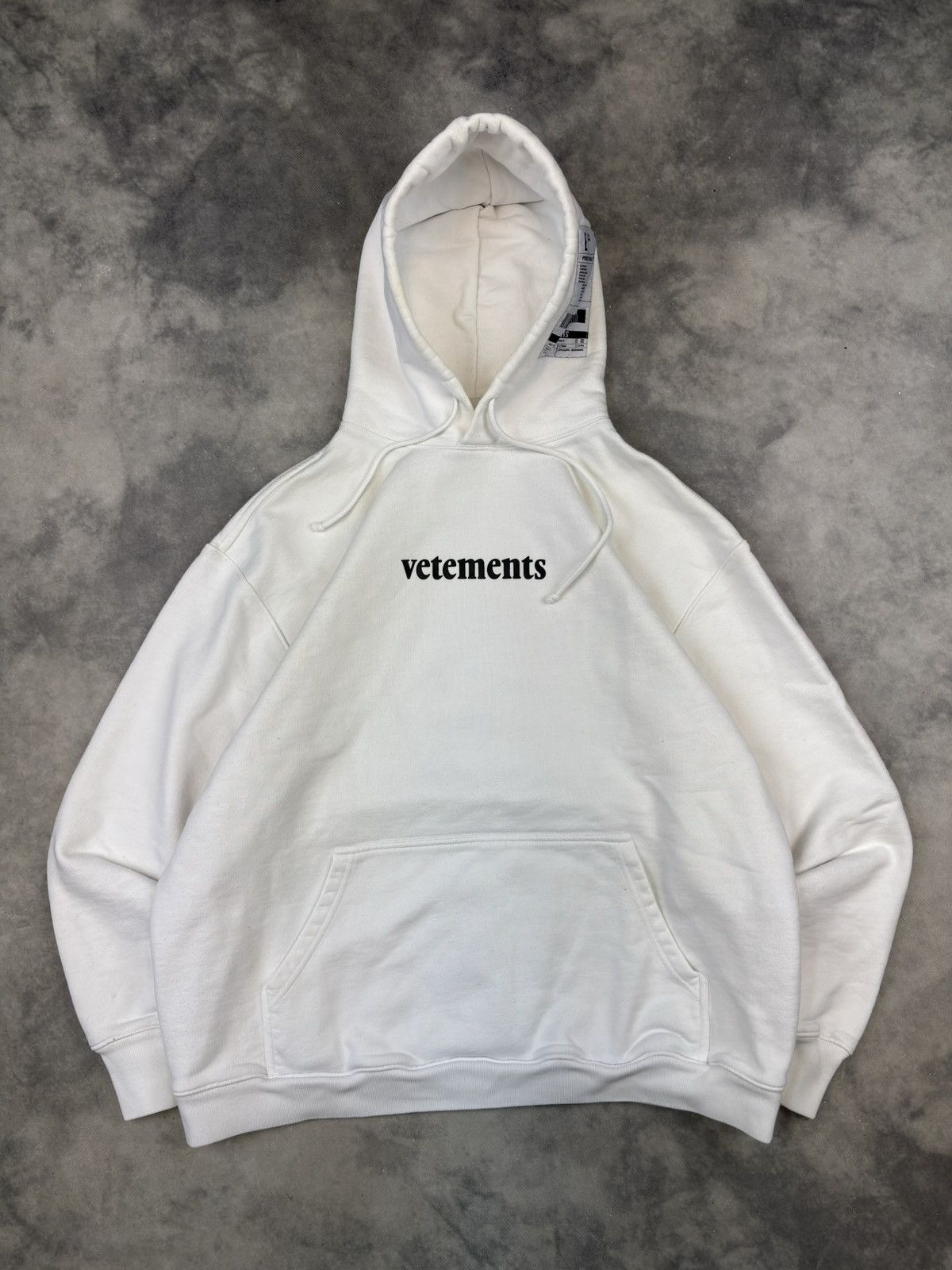 【VETEMENTS】ホワイト Only Vetements オーバーサイズ フーディ Only Vetements Hoodie White | The Webster