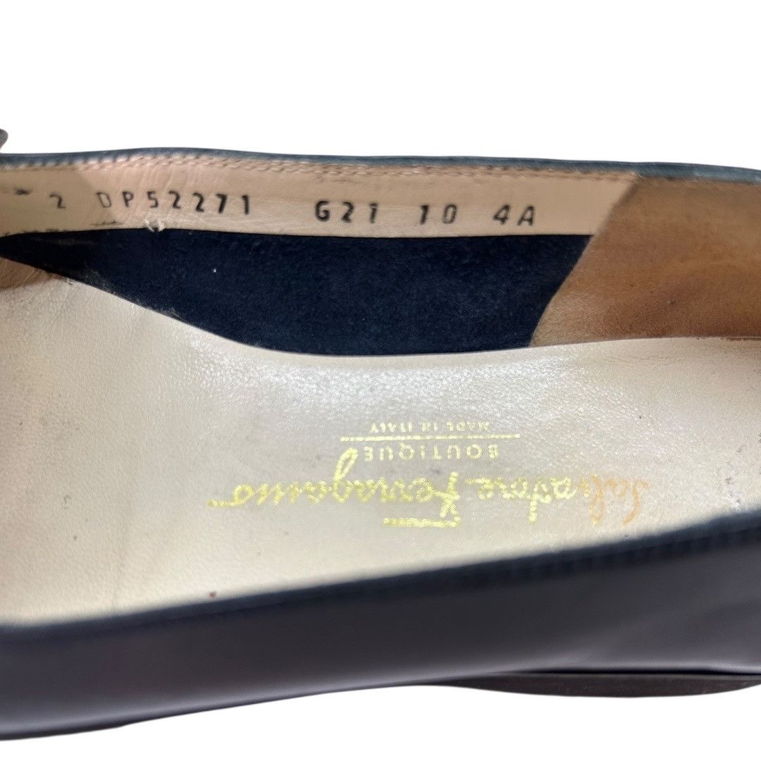Salvatore Ferragamo Salvatore Ferragamo Navy Leather Loafers w/ Ferragamo logo b Size US 10 / IT 40 - 5 Thumbnail
