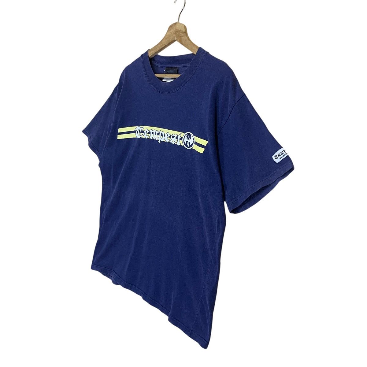 Japanese Brand Tempest Los Angeles Big Logo Shortsleeve Tee Size M Size US M / EU 48-50 / 2 - 3 Thumbnail