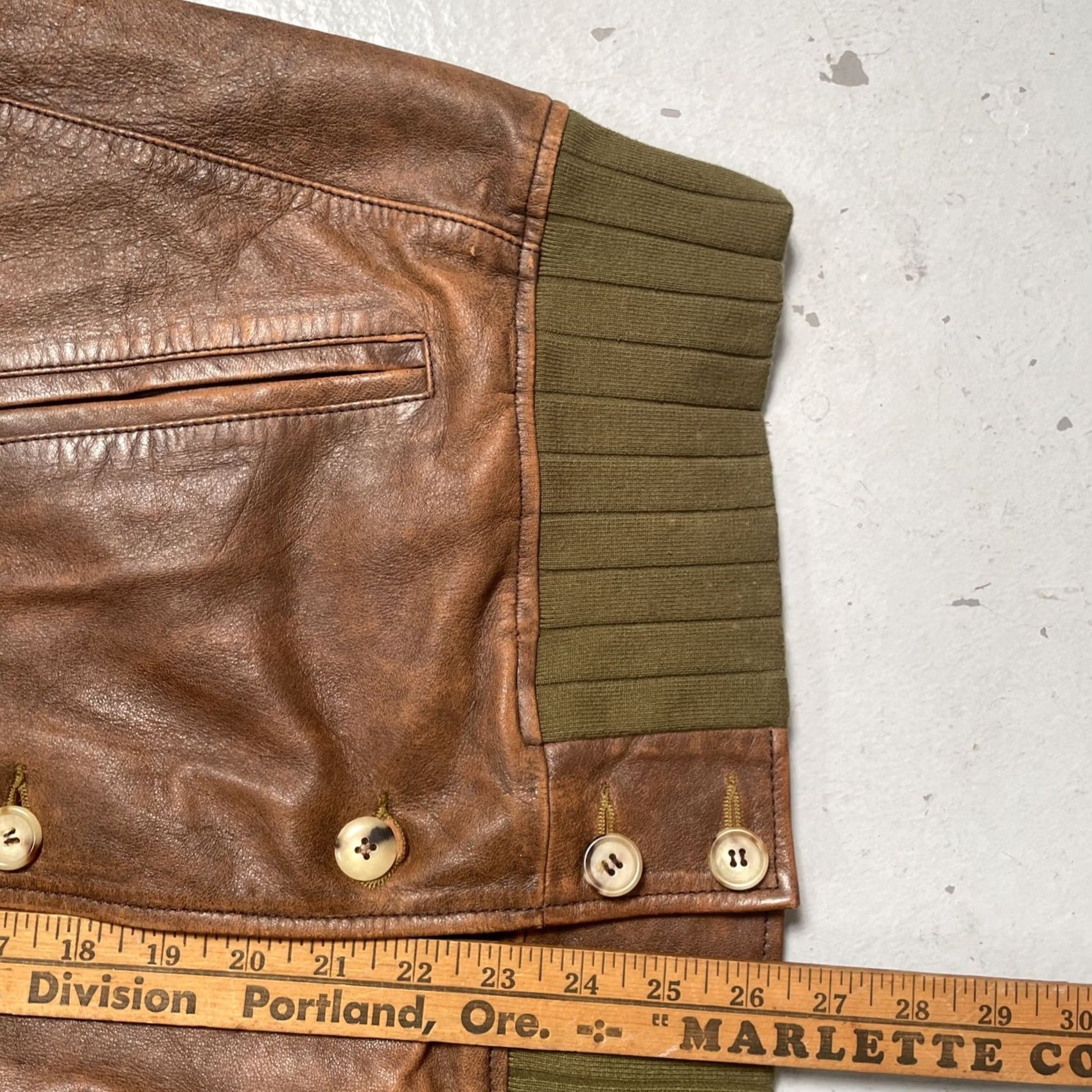Levi's Vintage Levis Big E Sheepskin Leather Bomber Jacket Made Italy L LVC Style Size US L / EU 52-54 / 3 - 6 Thumbnail
