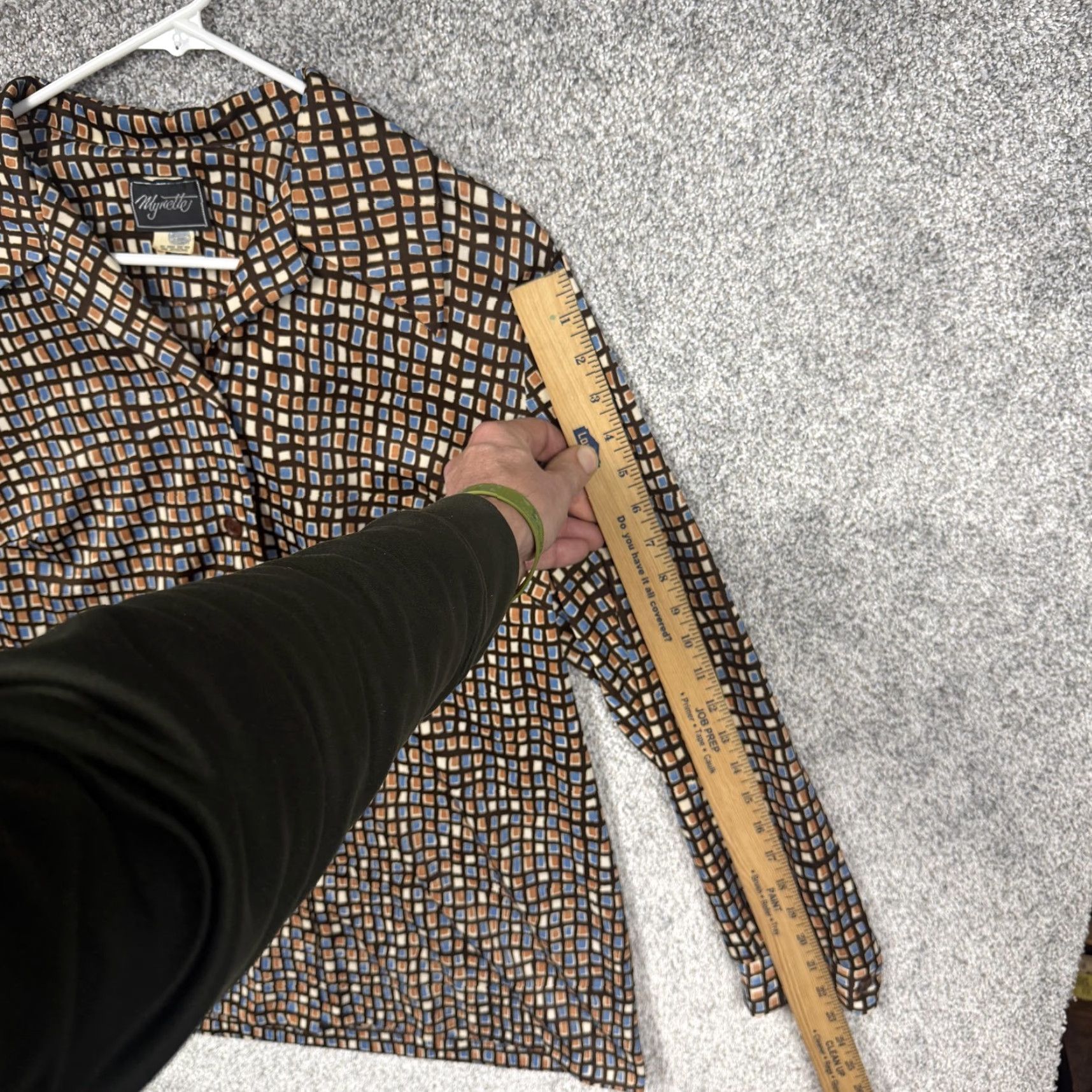 Vintage VINTAGE Mynette Blouse Geometric Brown 18 Women's Long Sleeve Button Front Collared ILGWU Secretary Modern Retro 70s Size XXL / US 16-18 / IT 52-54 - 3 Thumbnail