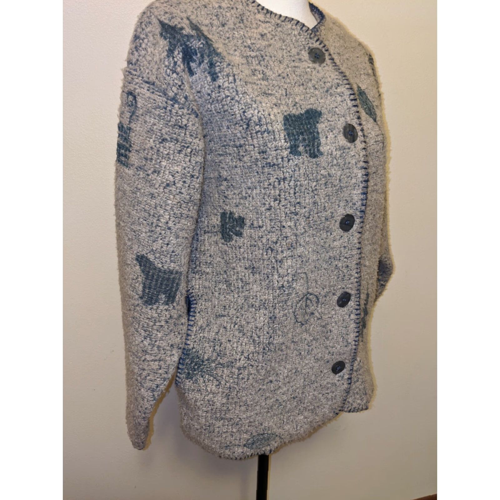 Vintage VINTAGE Artisans Cardigan Sweater Oversized Blue White Bear Leaf 90s Fleece Medium Womens Size M / US 6-8 / IT 42-44 - 4 Thumbnail