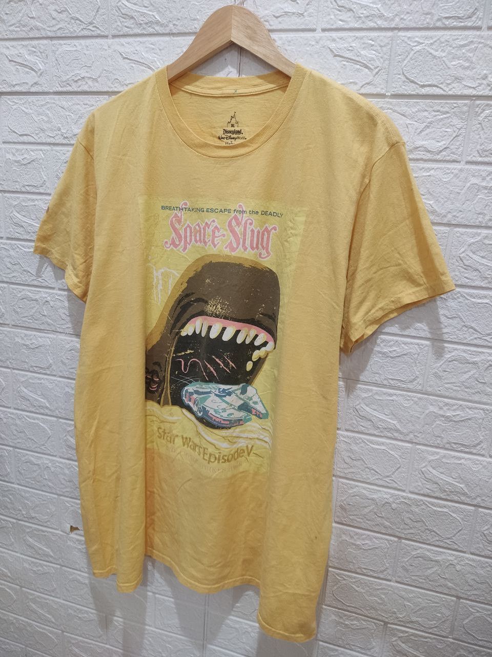 Star Wars WALL DISNEY x STARWARS Space Slug Episode V Graphic Tee Size US XL / EU 56 / 4 - 4 Thumbnail