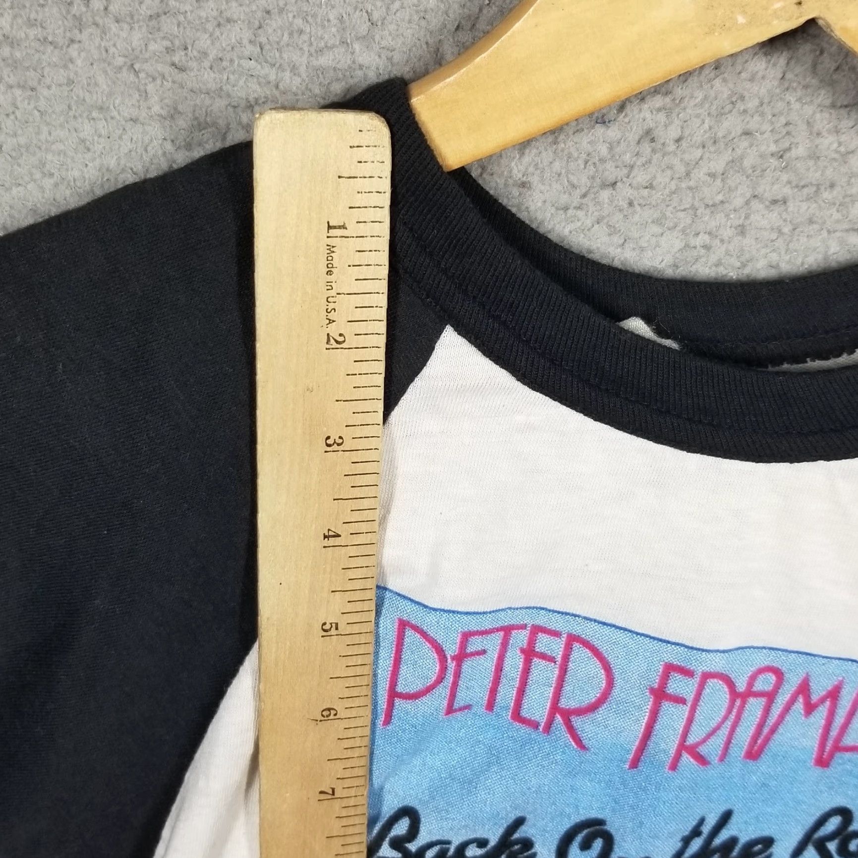 Vintage Peter Frampton Concert Shirt 17X25 Ragland White Short Sleeve Crew Neck Unisex Adults T-Shirt 70s 80s Rock Band USA Graphic Print Vintage Size US XL / EU 56 / 4 - 5 Thumbnail