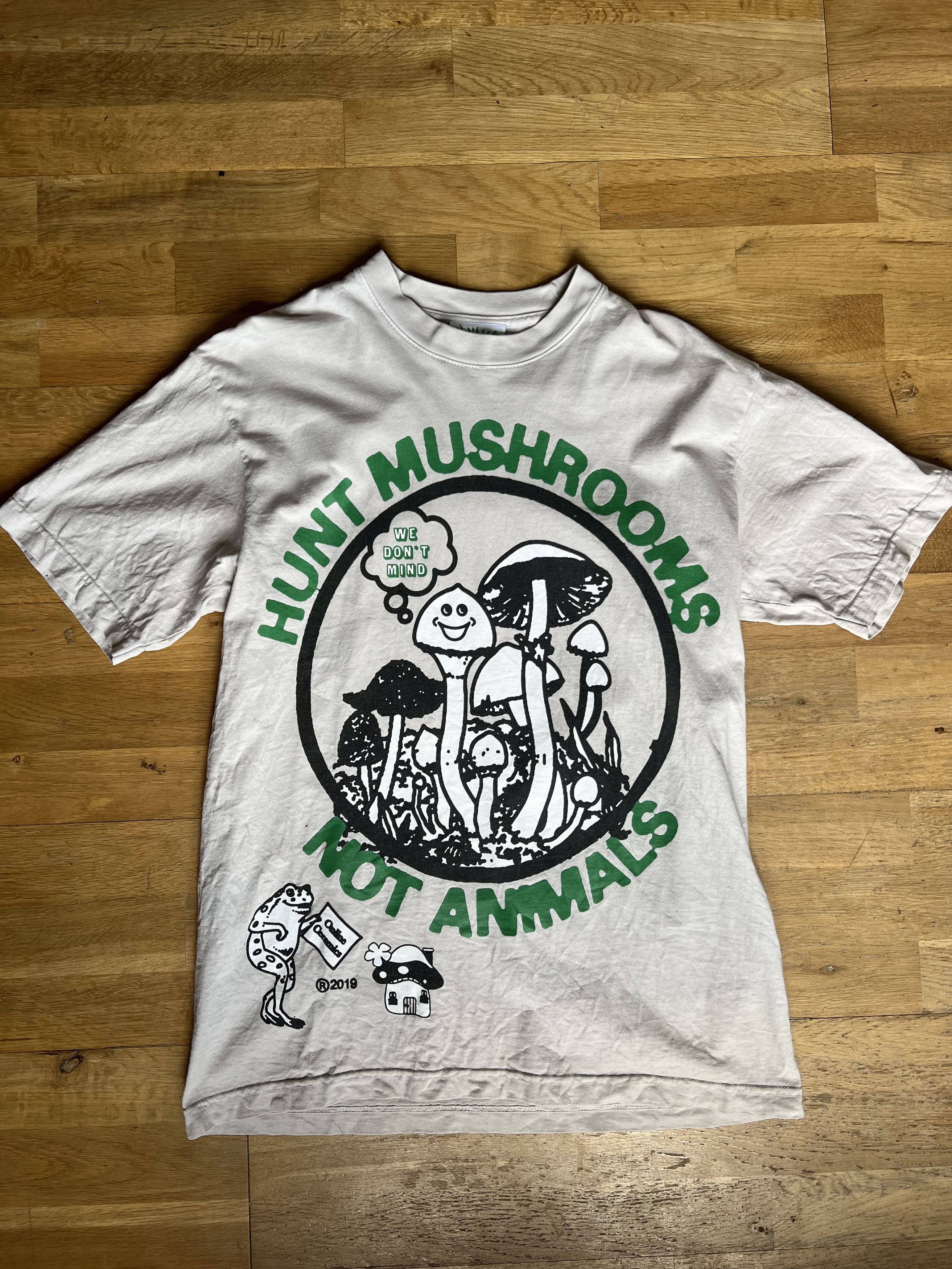 Online Ceramics Online Ceramics Hunt Mushrooms Not Animals Shirt Size US M / EU 48-50 / 2 - 1 Thumbnail