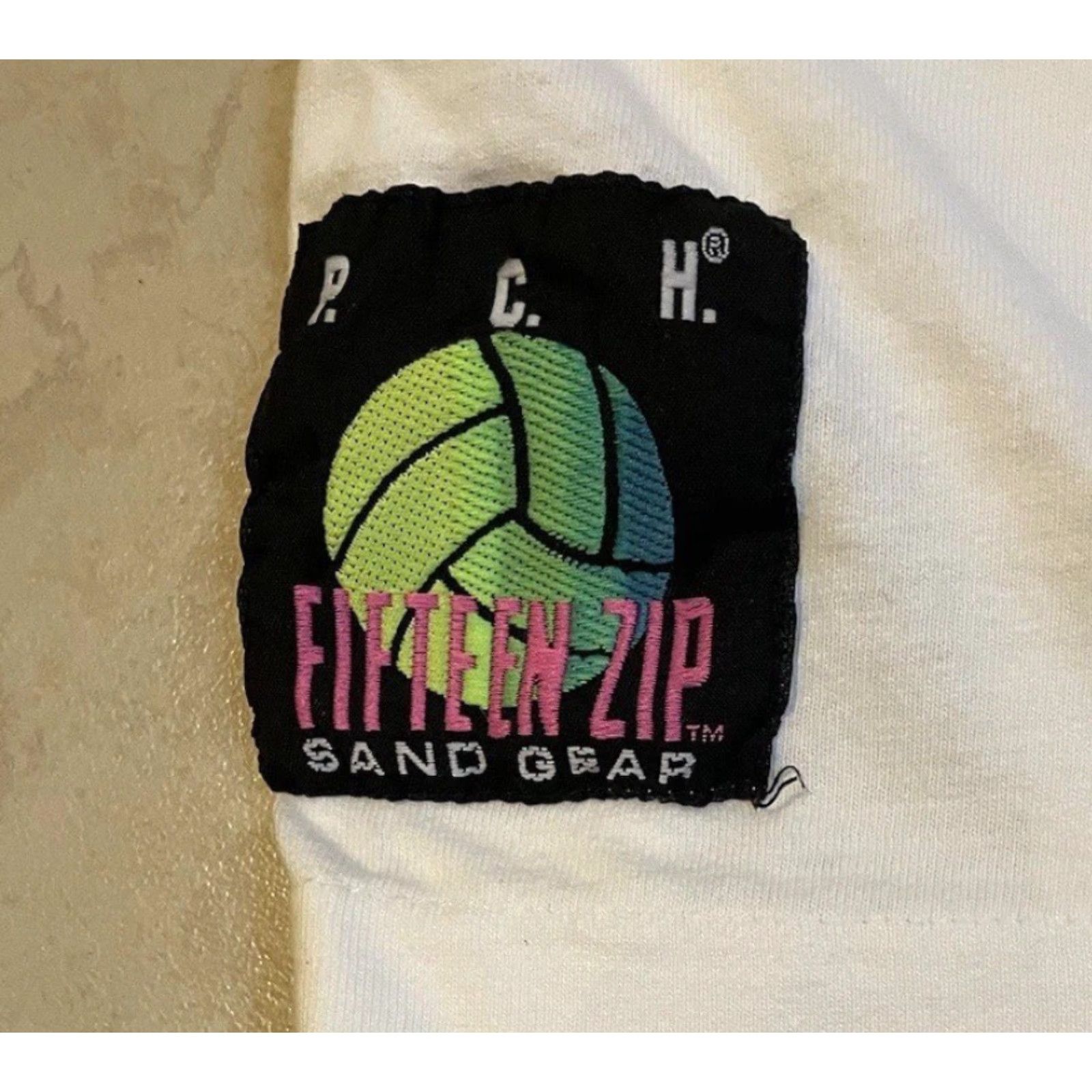 Quiksilver VINTAGE PCH Volleyball Faded Shirt S White Grunge 80s Surf Skate Quiksilver OP 90s Mens Shirt Size US S / EU 44-46 / 1 - 4 Thumbnail