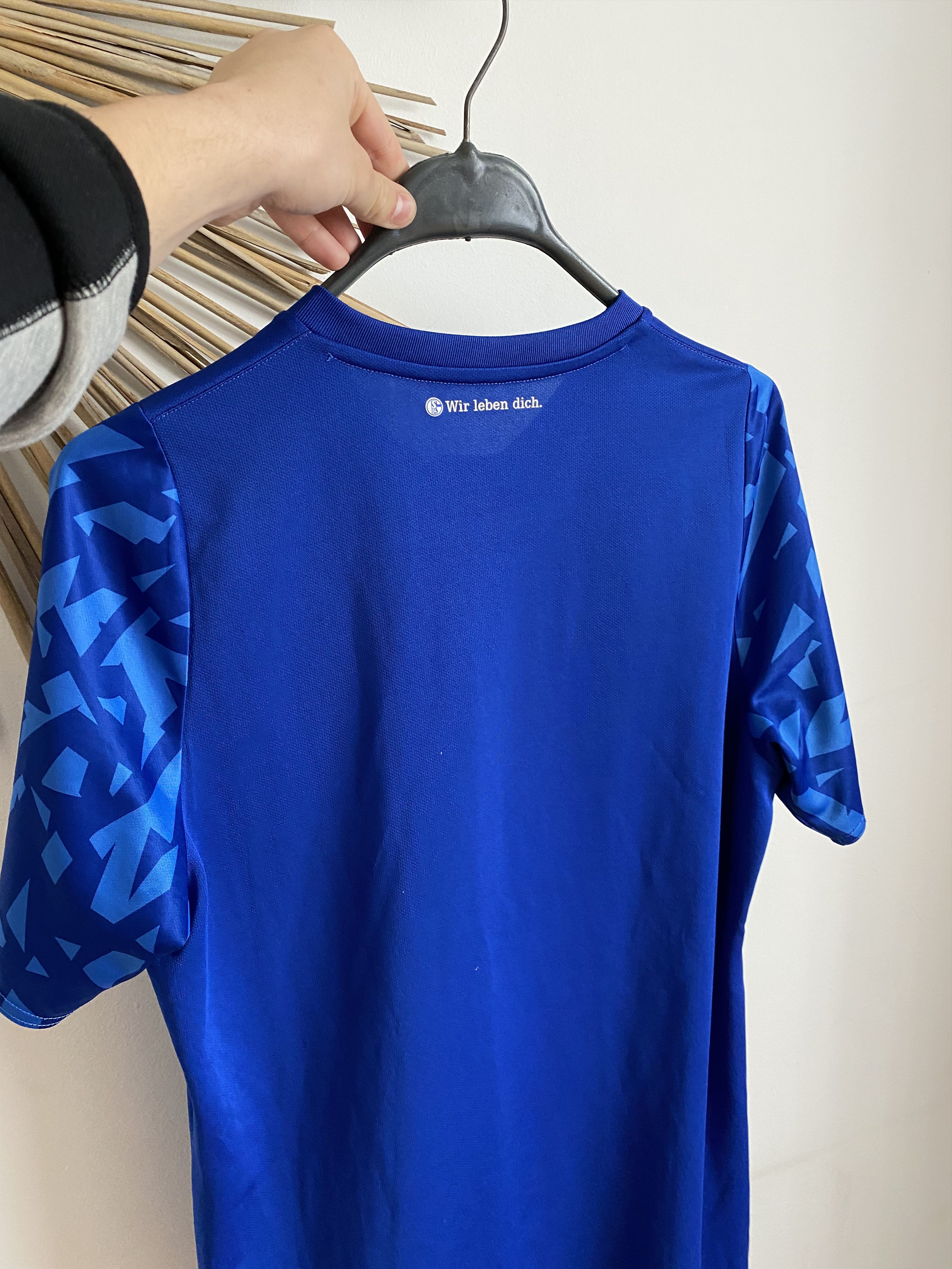 Umbro Schalke 2019 2020 umbro home football soccer jersey Size US M / EU 48-50 / 2 - 5 Thumbnail