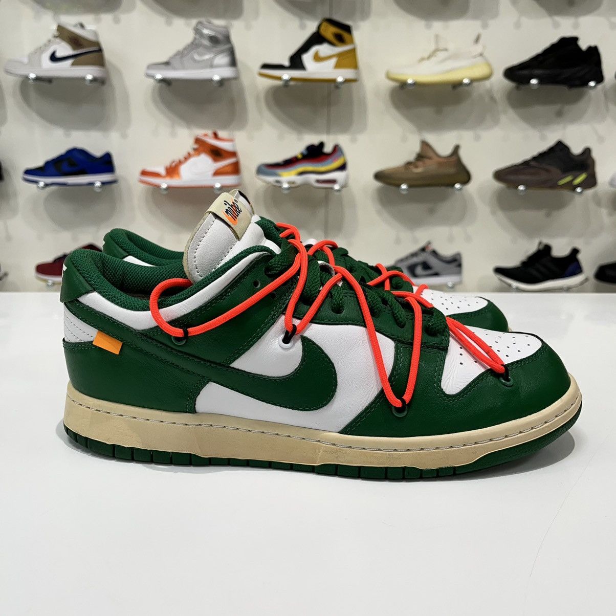 Nike × Off-White Nike Dunk Low x Off-White Pine Green Size US 10 / EU 43 - 7 Thumbnail