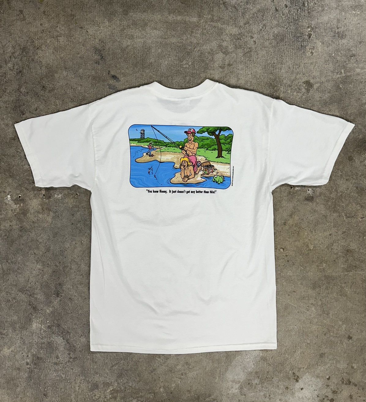 Vintage 90s Mistletoe Belt Company Graphic Fishing T-Shirt