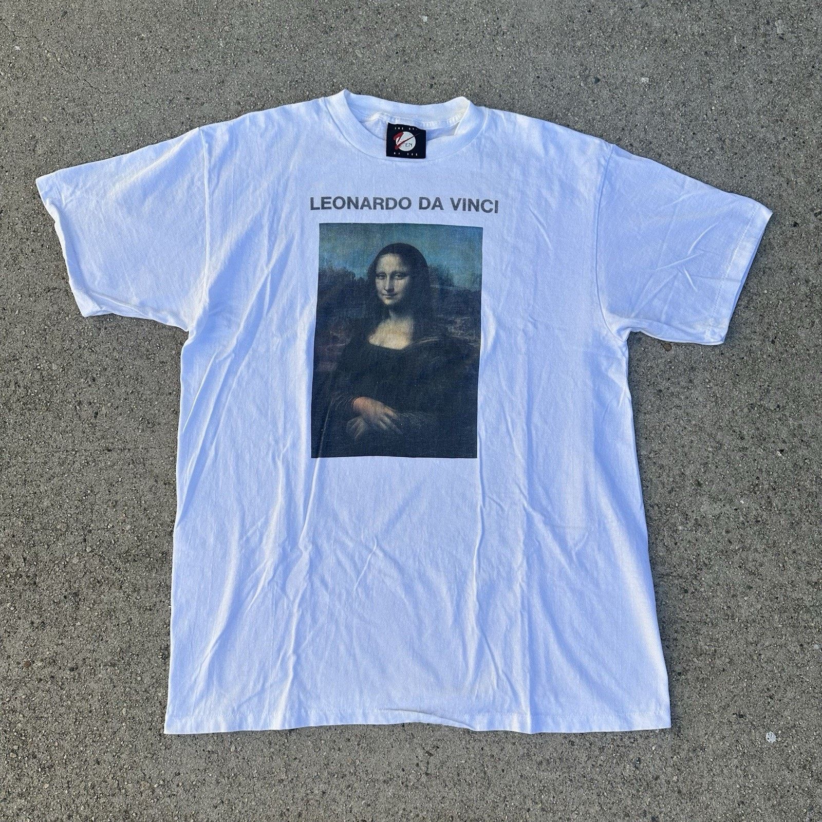 Vintage Vintage 90s Leonardo Da Vinci Mona Lisa Art Tee T-Shirt XL Size US XL / EU 56 / 4 - 2 Thumbnail