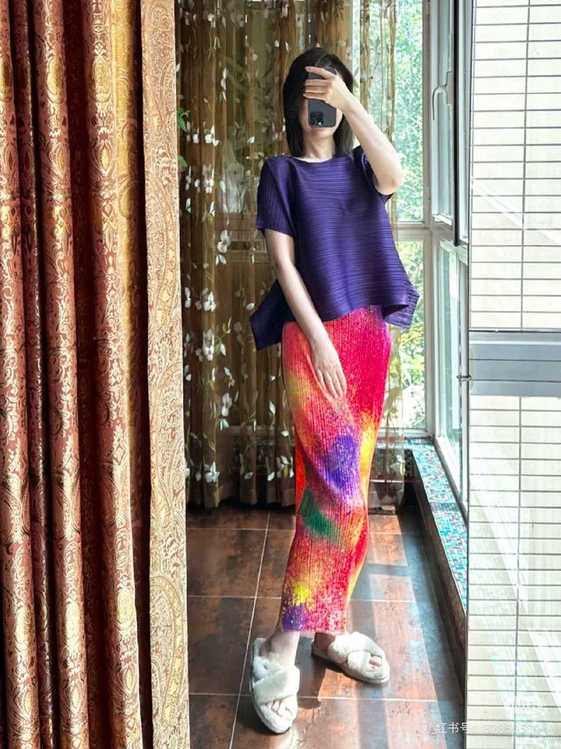 Issey Miyake Issey Miyake Starry sky colorful skirt Size 26" / US 2 / IT 38 - 4 Thumbnail