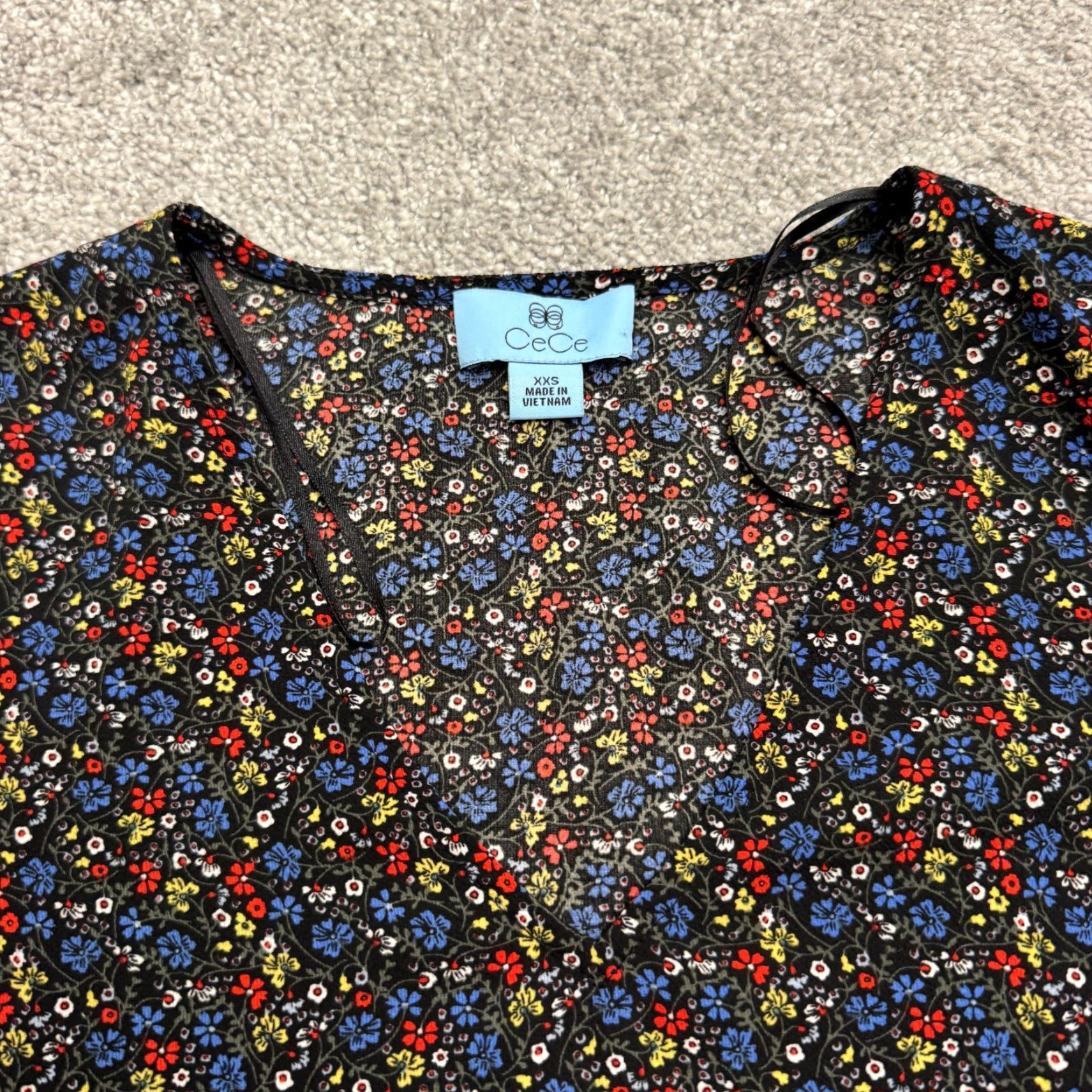 Vintage CeCe Blouse Womens XXS Black Multi Casual Boho V-Neck Long Sleeve Floral NWT Size XXS / US 00 / IT 34 - 3 Thumbnail