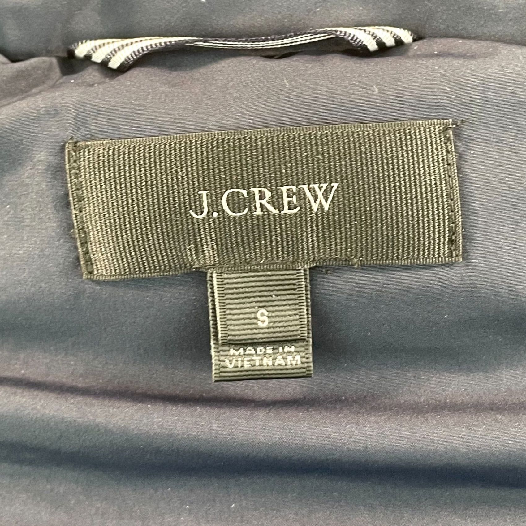 J.Crew J.CREW Tartan Mountain Puffer Vest Women Small Red Velvet Trim NWOT Size S / US 4 / IT 40 - 2 Thumbnail
