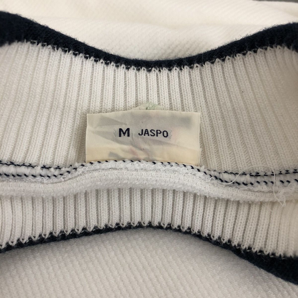 Ellesse ELLESSE Small Embroidery Logo Sweatshirt Size US M / EU 48-50 / 2 - 6 Thumbnail