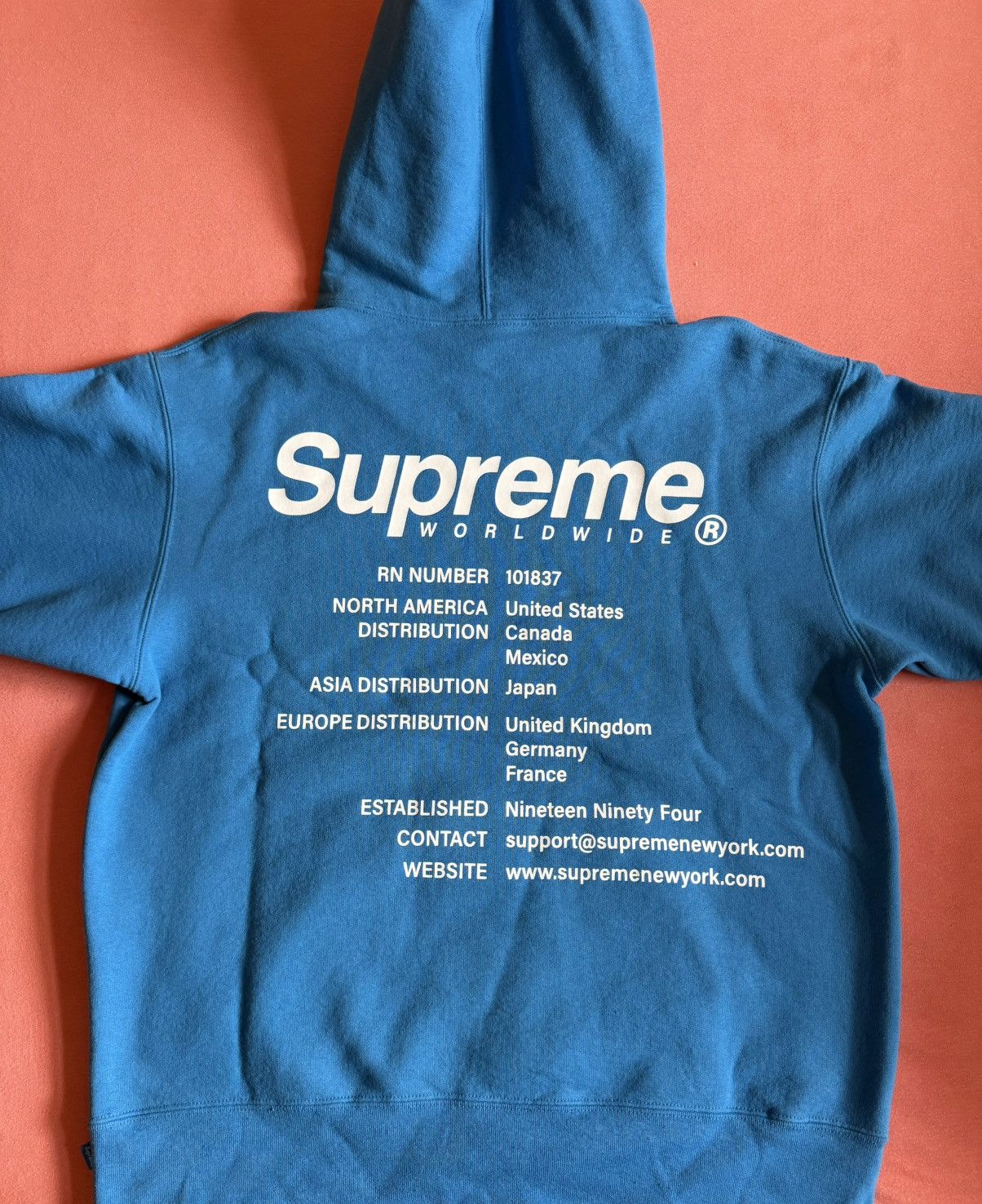 Supreme Supreme Hoodie Worldwide Limited Edition Great Condition Size US M / EU 48-50 / 2 - 10 Thumbnail