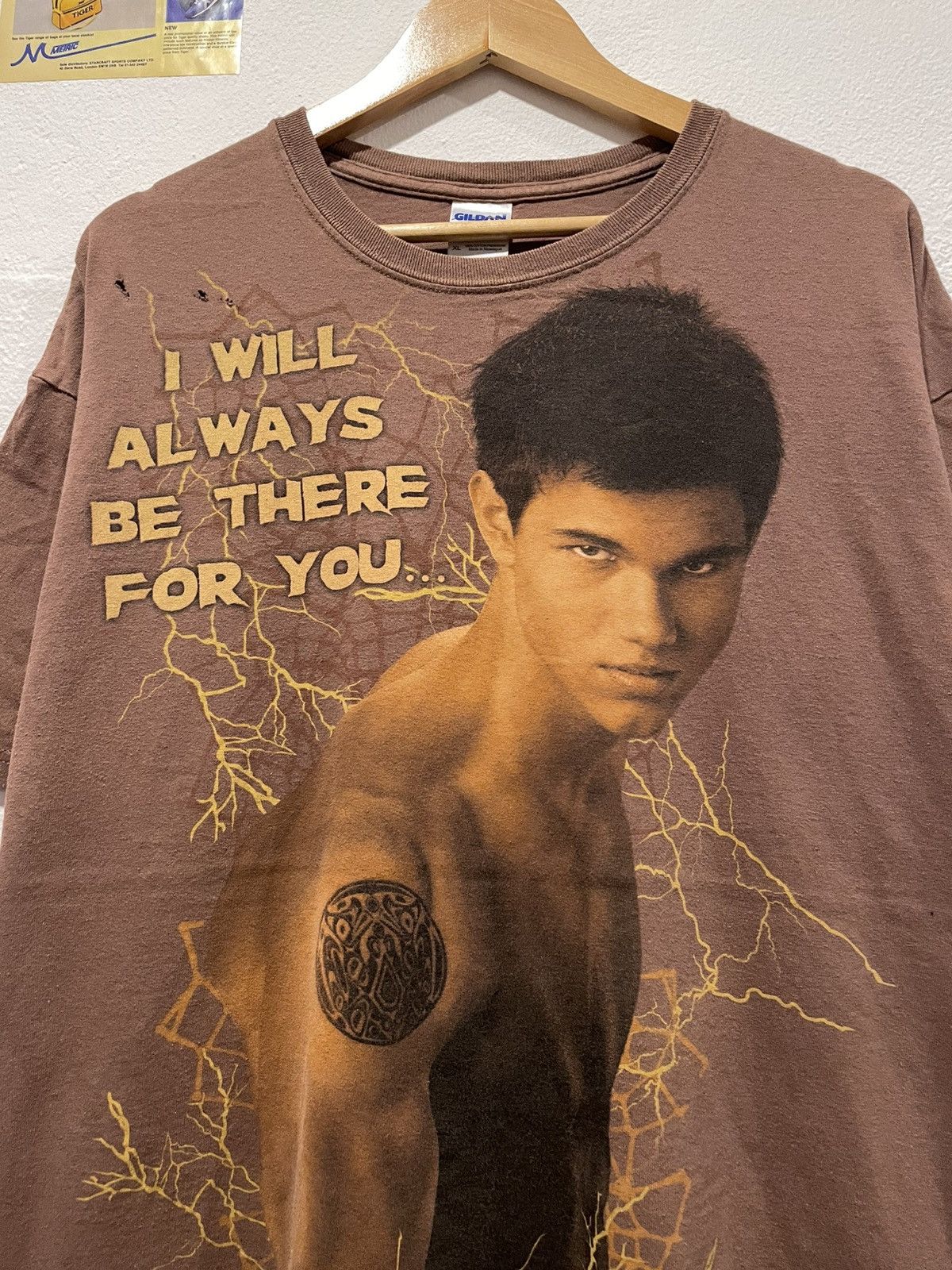 Other Vintage Y2K Twilight Saga New Moon Jacob Black T-Shirt Size US XL / EU 56 / 4 - 3 Thumbnail