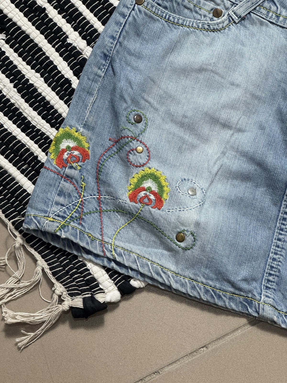 Just Cavalli VINTAGE JUST CAVALLI 2000s MINI DENIM SKIRT Size 29" - 8 Thumbnail