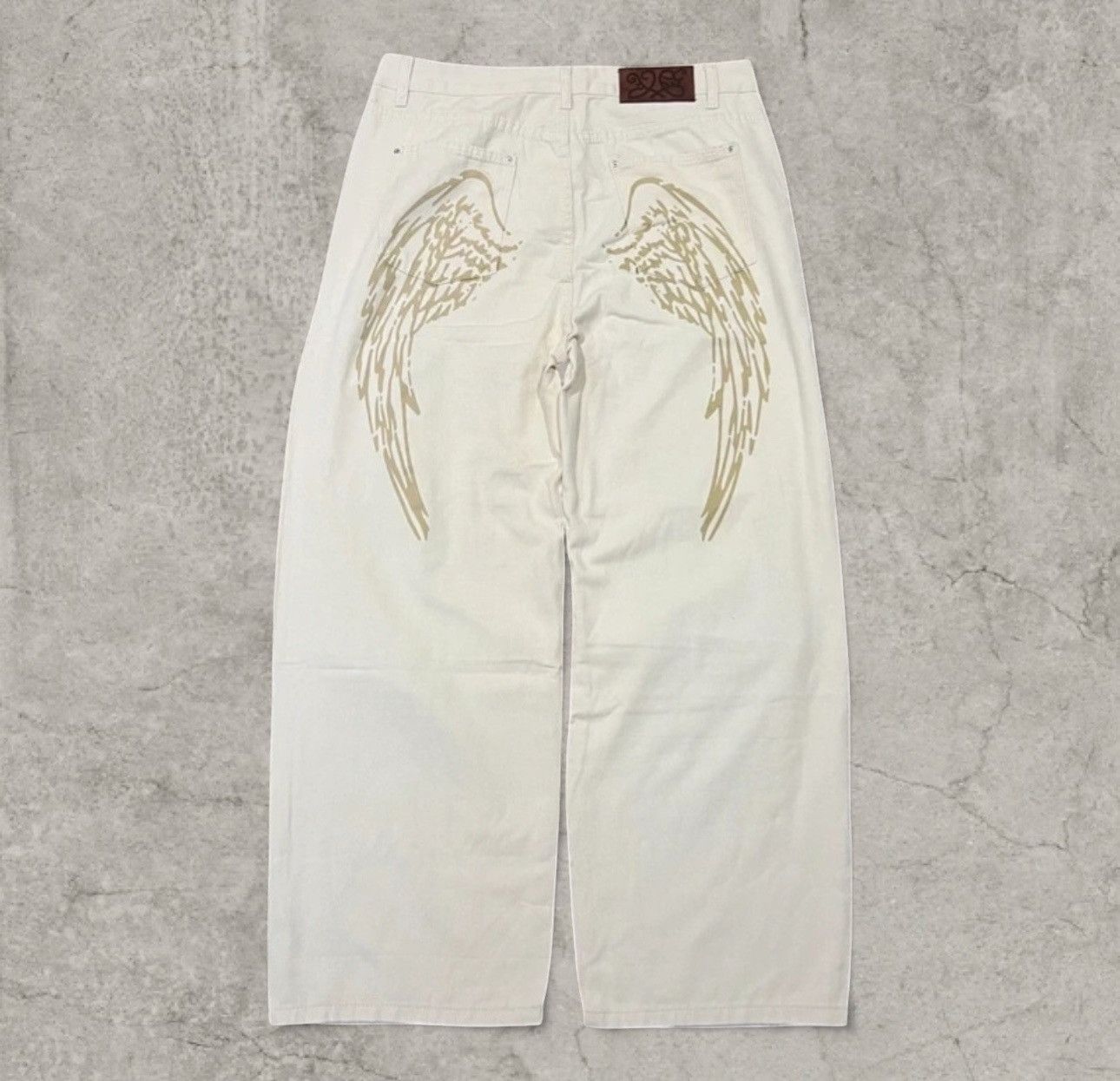 Japanese Brand Cool baggy Japanese style jeans in cream with angel. Size M Size US 32 / EU 48 - 1 Thumbnail
