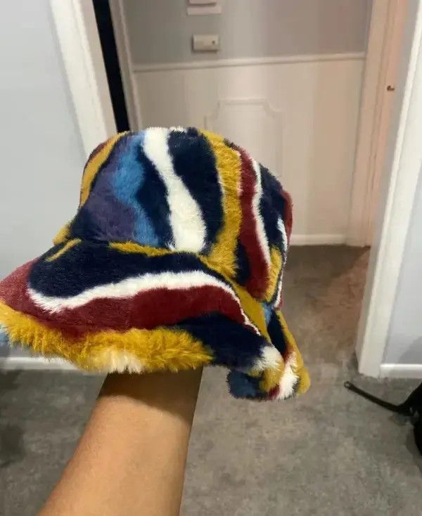 Japanese Brand Colorful Camouflage Faux Fur Bucket Hat Size ONE SIZE - 2 Thumbnail
