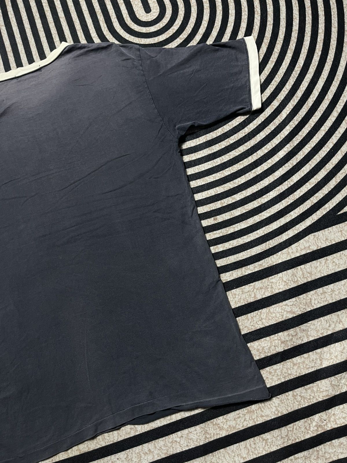 Undercover SS95 UNDERCOVER “UNDER THE PAVING STONES LIES THE BEACH”TEES Size US L / EU 52-54 / 3 - 16 Thumbnail