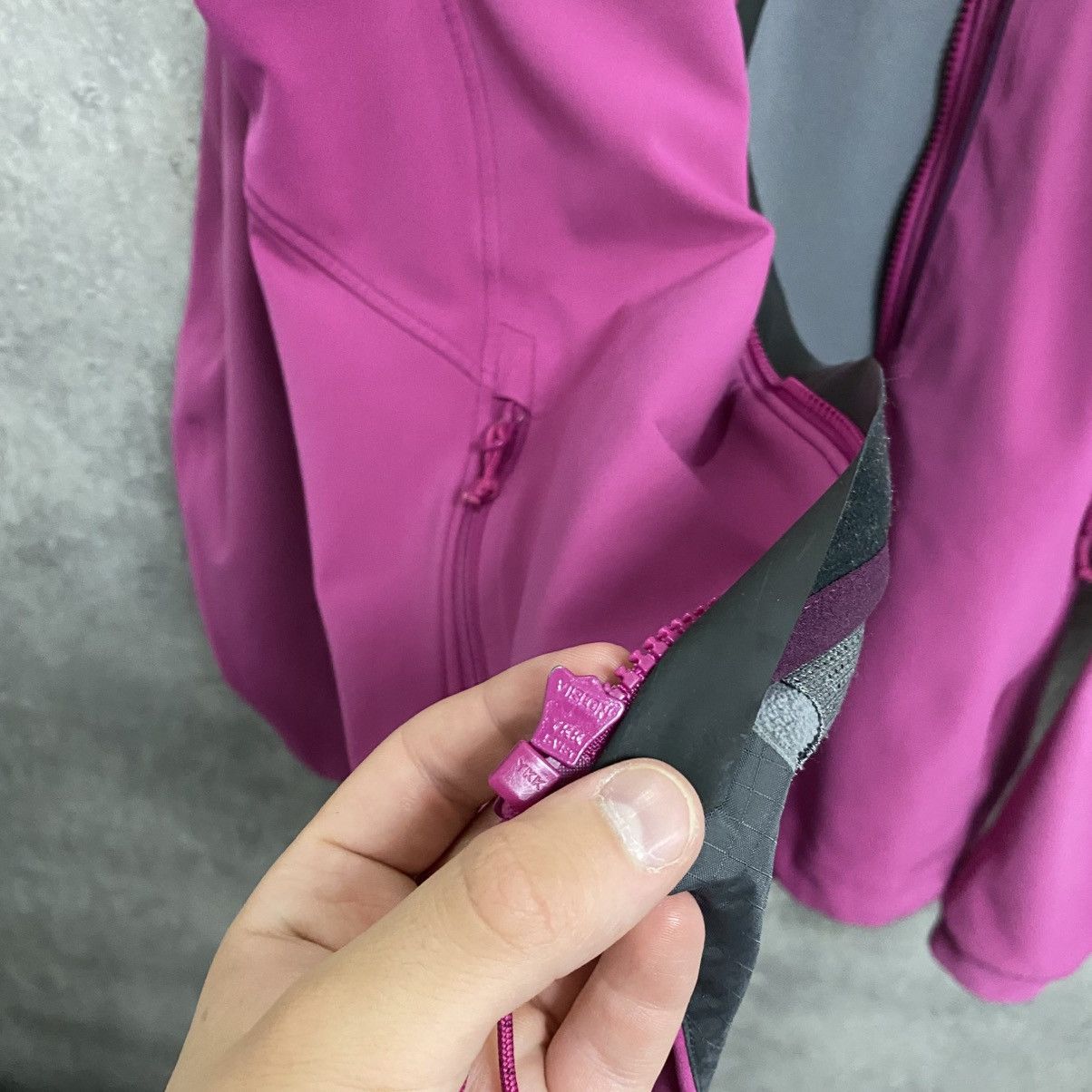 Arc'teryx Vintage Arc’teryx Pink Soft-Shell Outdoor Jacket Size US S / EU 44-46 / 1 - 11 Thumbnail