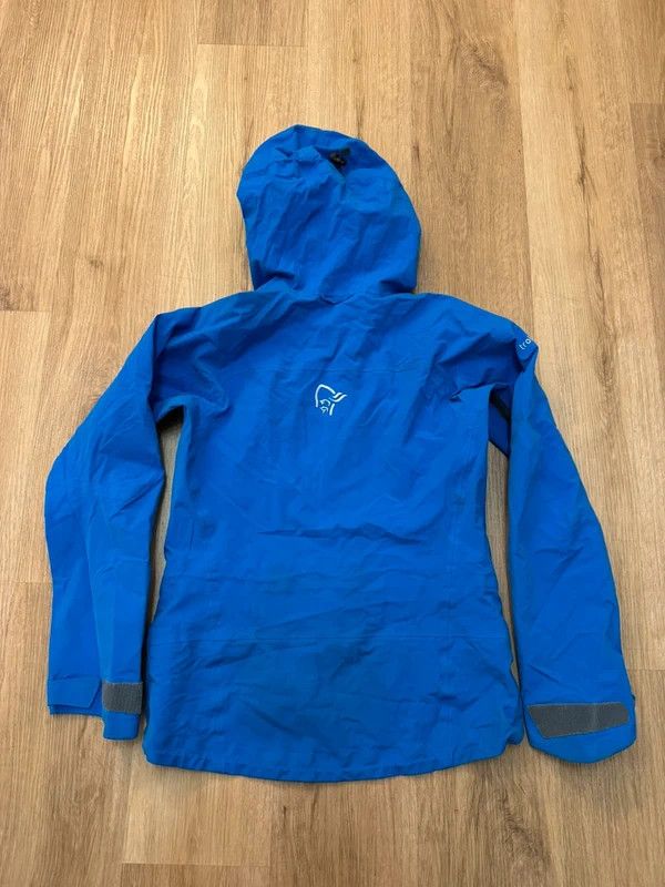 Norrona Norrona Trollveggen Gore-Tex Pro Jacket W GTX Hardshell S Size S / US 4 / IT 40 - 2 Thumbnail