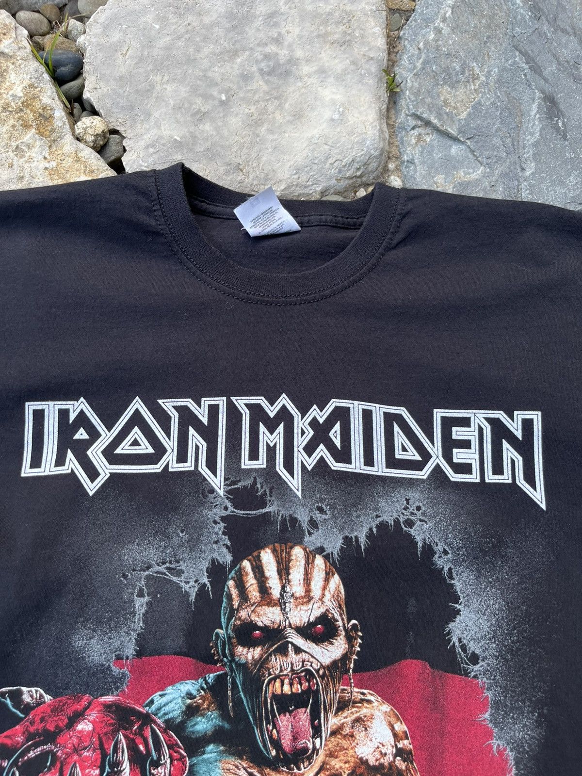 Band Tees × Iron Maiden × Vintage Vintage Iron Maiden Germany flag the book of souls tour tee Size US XL / EU 56 / 4 - 6 Thumbnail