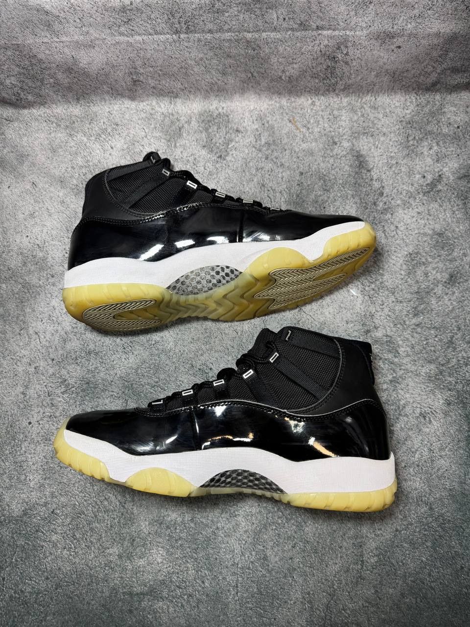 Jordan Brand Size 10.5 | Jordan 11 Jubilee No Box | Pre-Owned Size US 10.5 / EU 43-44 - 7 Thumbnail