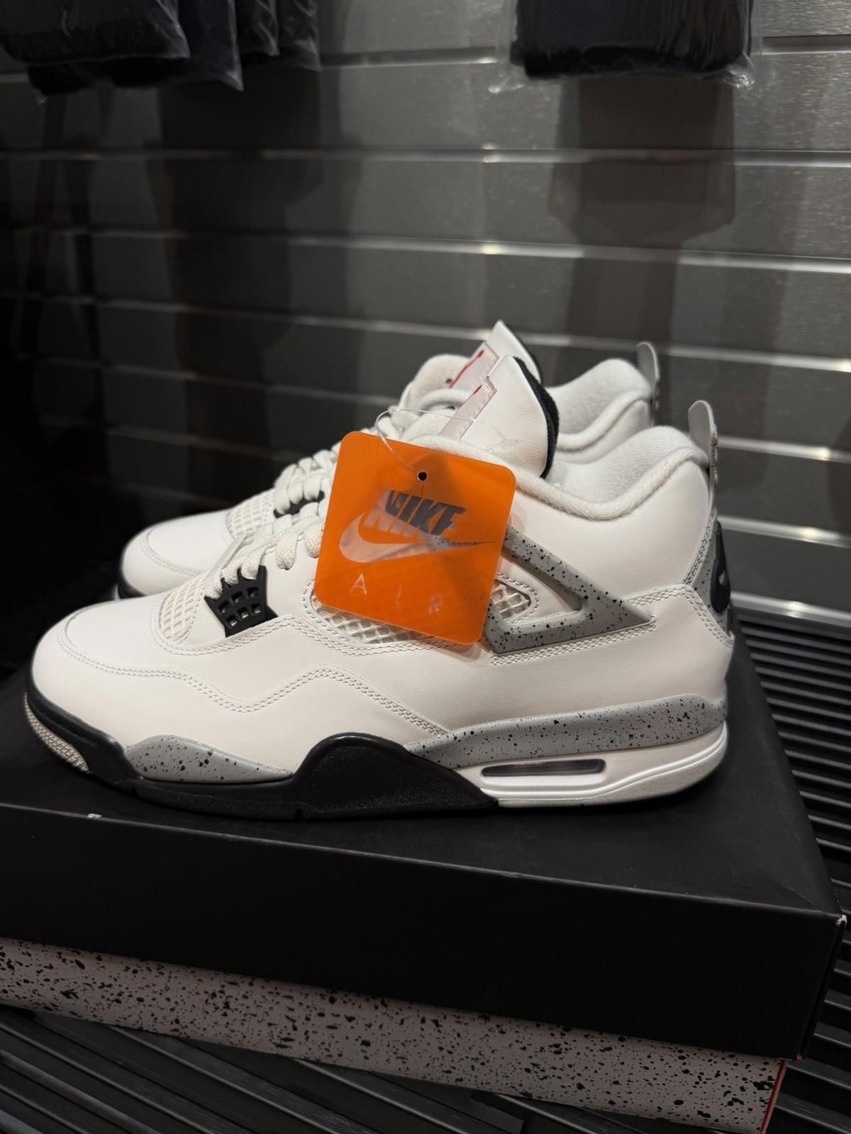 Jordan Brand Mens Size 11.5 Nike Air Jordan 4 Retro OG White Cement New Size US 11.5 / EU 44-45 - 10 Thumbnail