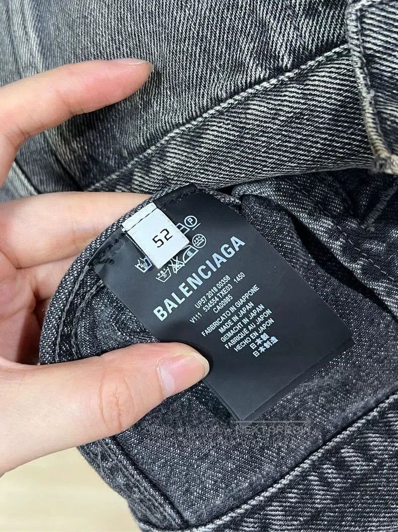 Balenciaga Balenciaga Red Logo Denim Jacket. Size US L / EU 52-54 / 3 - 3 Thumbnail