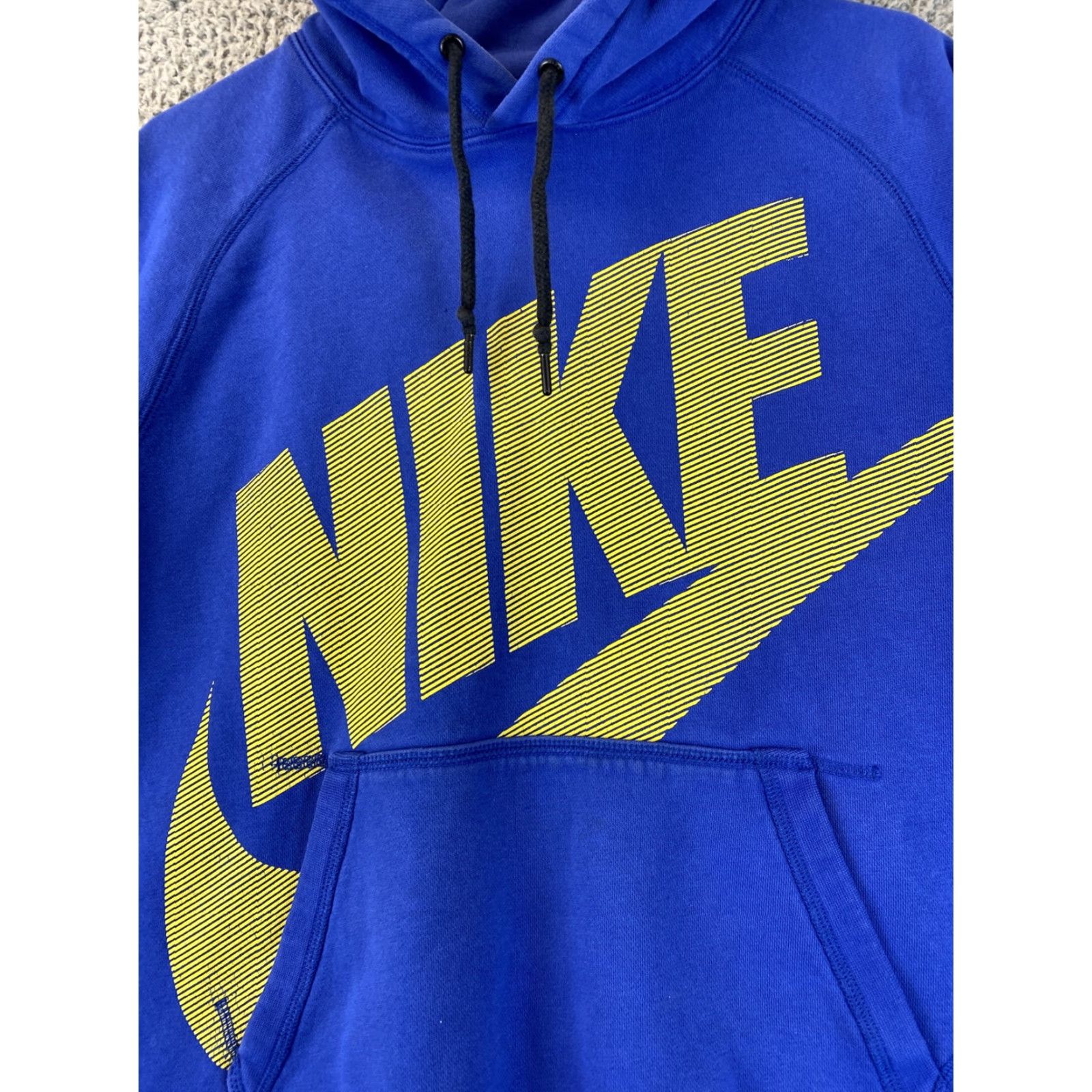 Nike VINTAGE Nike Hoodie Swoosh Pullover Mens L Blue 75-1 Center Swoosh Front Pocket Athletic Gym Training American Sports Size US L / EU 52-54 / 3 - 2 Thumbnail