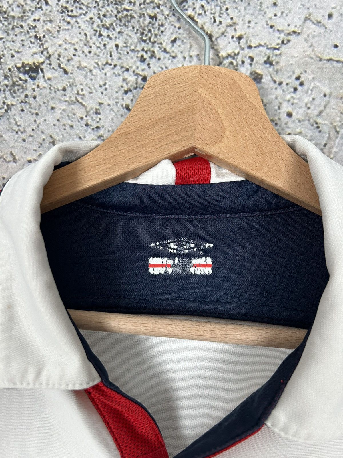 Umbro Vintage England 2004 Soccer Jersey Football Umbro Retro Size US S / EU 44-46 / 1 - 7 Thumbnail