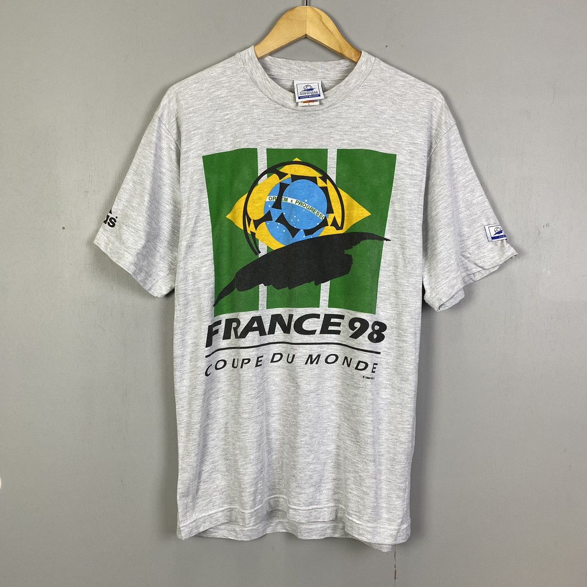 VINTAGE🔥ADIDAS FRANCE 98' WORLD CUP TSHIRT