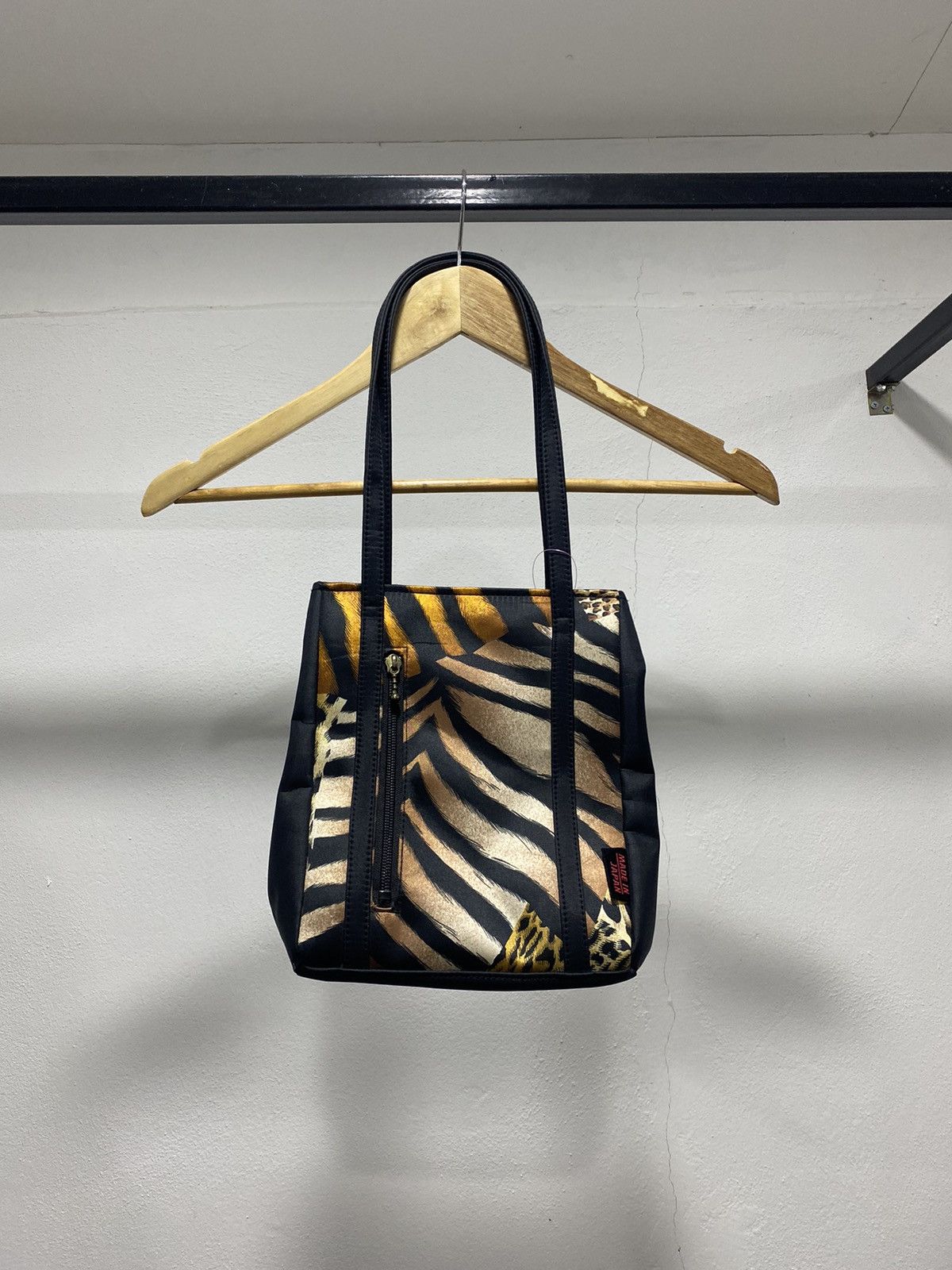 Hysteric Glamour × Japanese Brand × Le Grande Bleu (L.G.B.) Sick☠️ Hasi Hato Japan Malock Leopard Bags Punk Grunge Lgb Size ONE SIZE - 1 Thumbnail