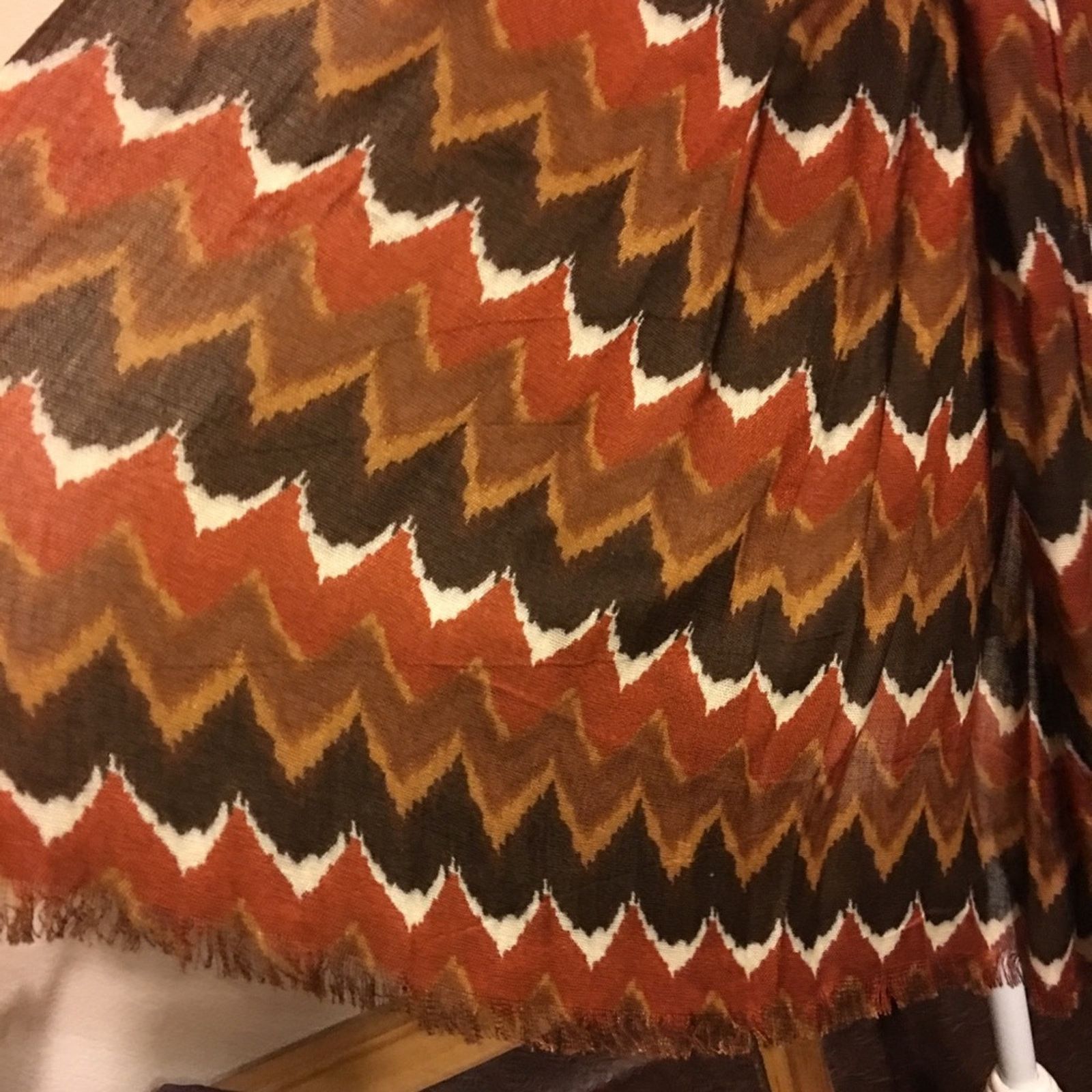 Other Curations brown chevron pattern scarf wrap 78”L Size ONE SIZE - 4 Thumbnail