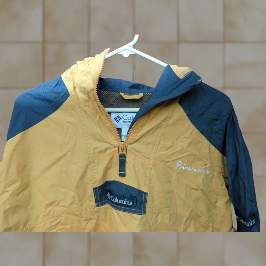 Vintage Columbia Windbreaker Jacket Ladies L Yellow 1/4 Zip Zipper Geometric Princess Casual NYLON Outer Shell Vintage No Size L / US 10 / IT 46 - 1 Thumbnail