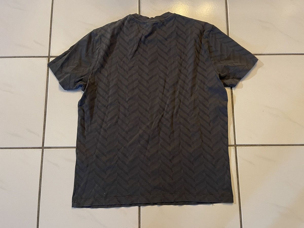 Emporio Armani Emporio Armani Men's Crew Neck Geometric T-Shirt Gray Medium Size US M / EU 48-50 / 2 - 6 Thumbnail