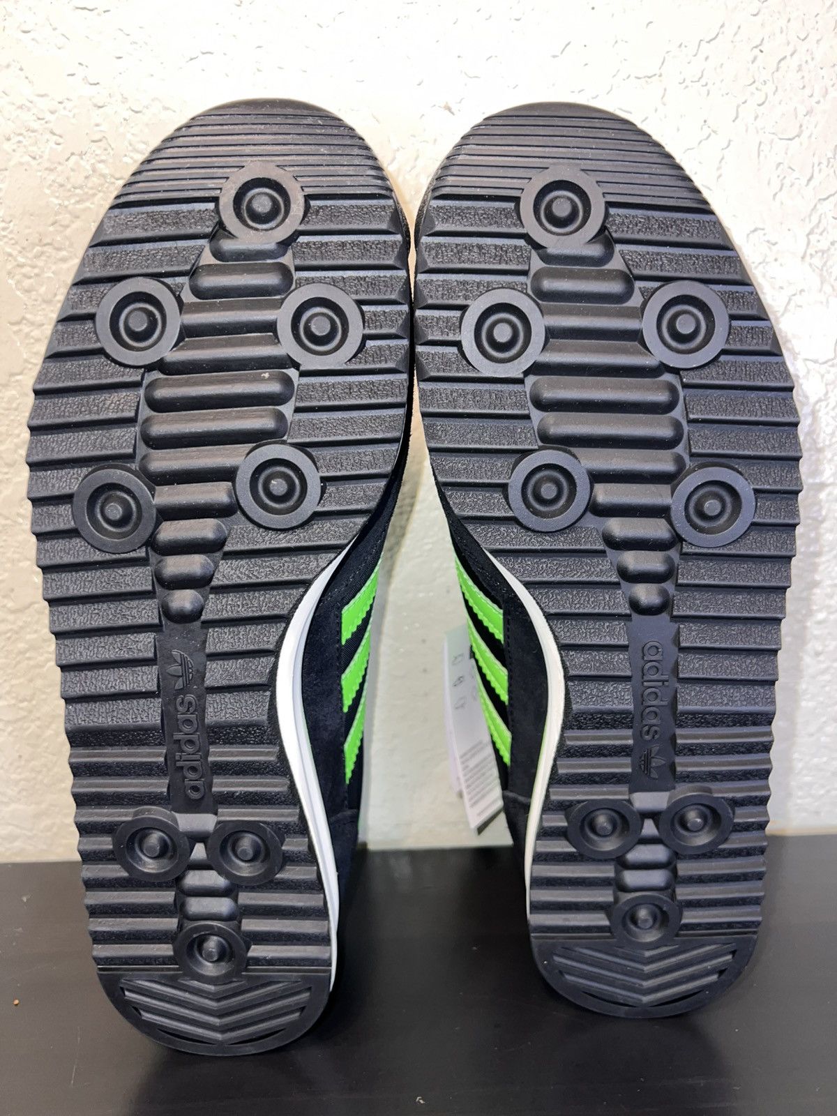 Adidas Adidas SL72 RS Black Solar Green Size 10 Size US 10 / EU 43 - 13 Thumbnail