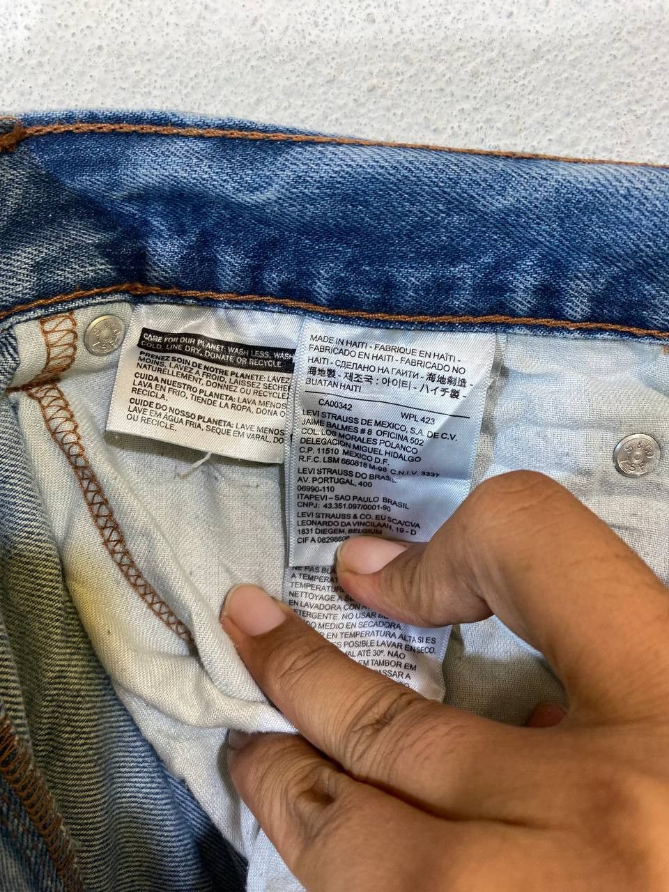 Levi's levis 559 distressed denim nice design Size US 35 - 14 Thumbnail
