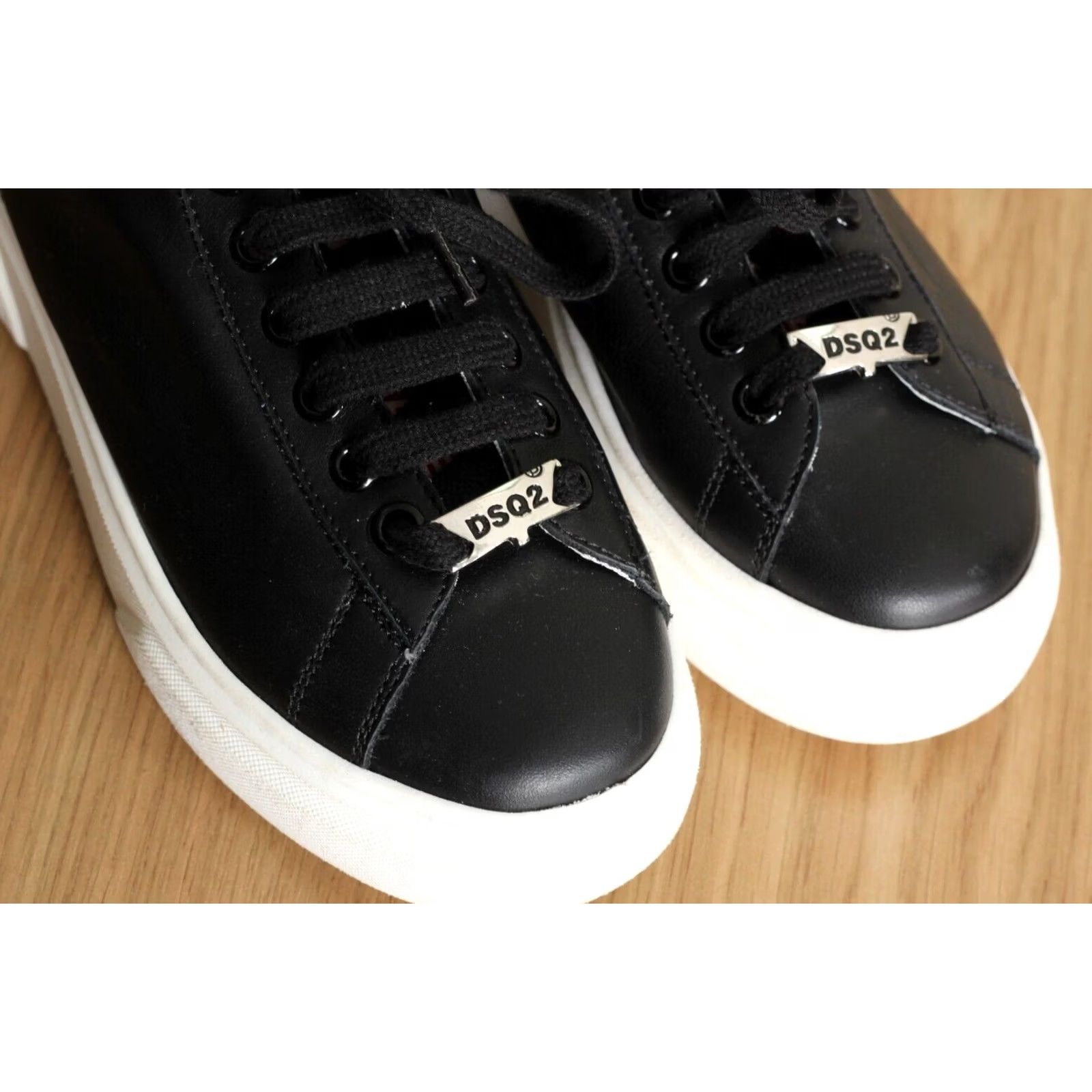 Dsquared2 VINTAGE DSQUARED2 Leather Sneakers Girls Women Size EU 34 US 2 ½ UK 2 Made in Italy Size US 4 / IT 34 - 6 Thumbnail