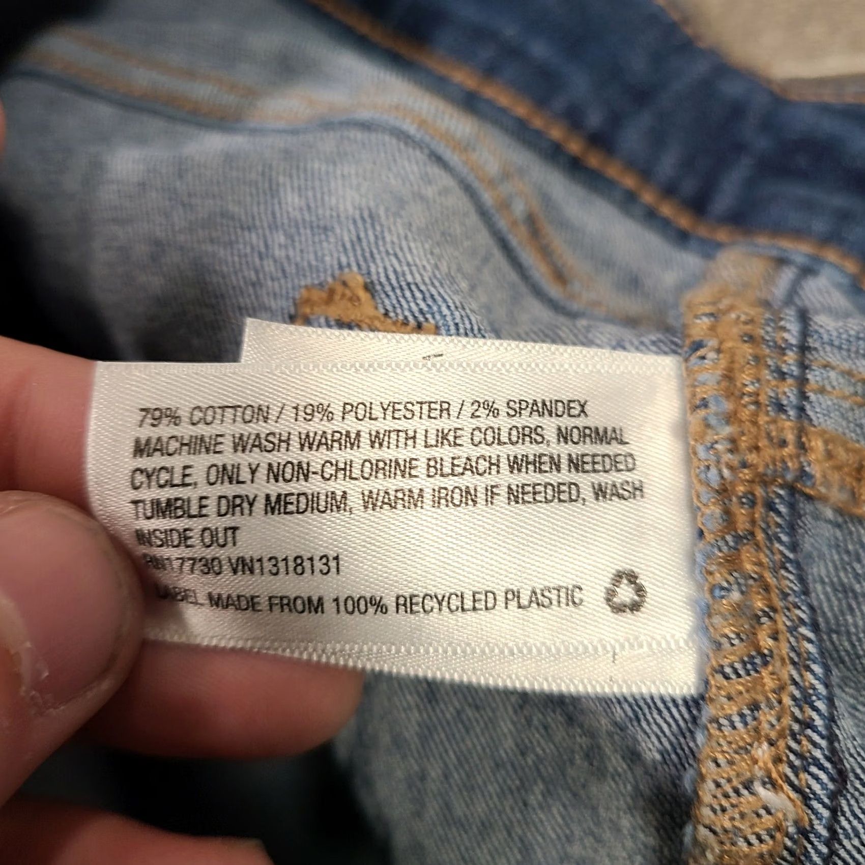 Vintage Wild Fable Pants Womens 4 Blue Shorts 27R Hot High Rise Casual Wash Denim Size 42" / US 20 - 5 Thumbnail