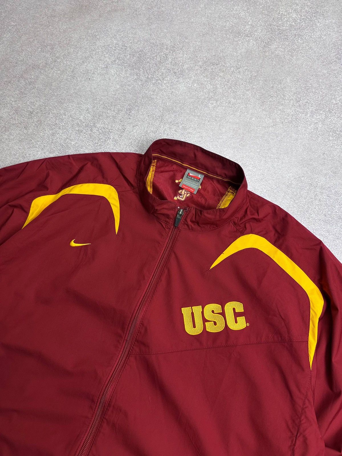 Nike Vintage Nike USC Team Nylon Olympic Jacket Y2K L Size US L / EU 52-54 / 3 - 3 Thumbnail
